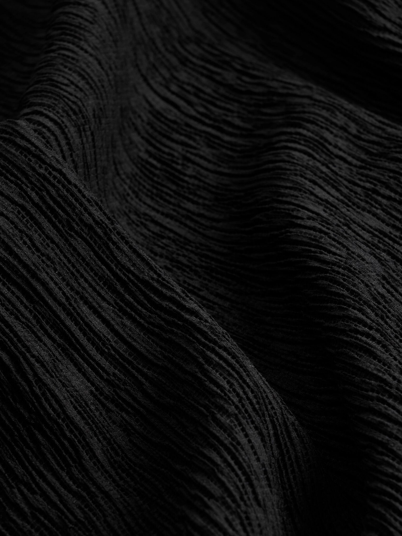 Woven Pliss&eacute; Straight Pant