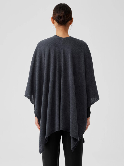 Fine Merino Jersey Poncho in Regenerative Wool