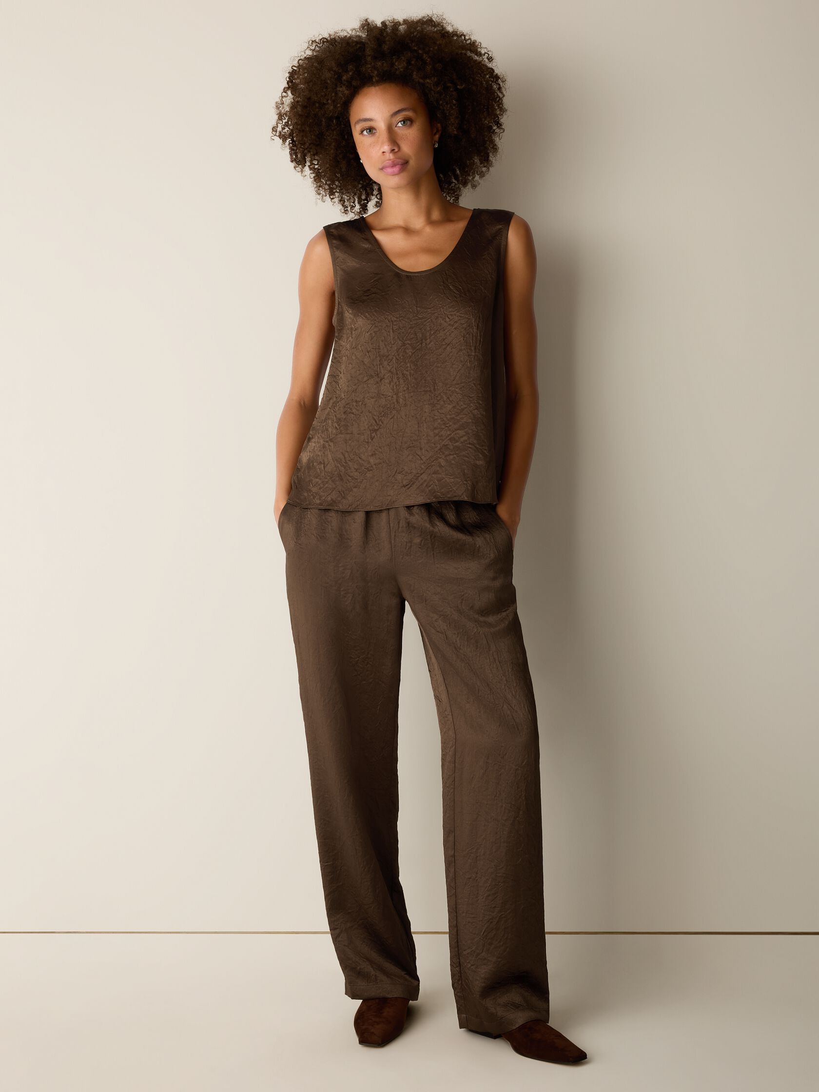Textured Satin Straight Pant