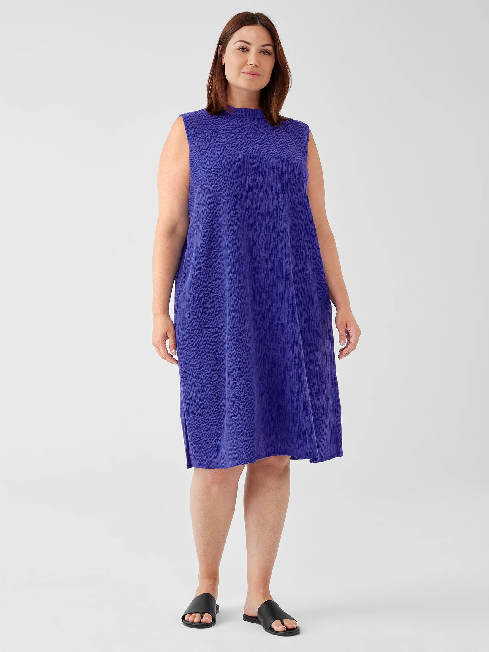 Woven Plissé Mock Neck Dress