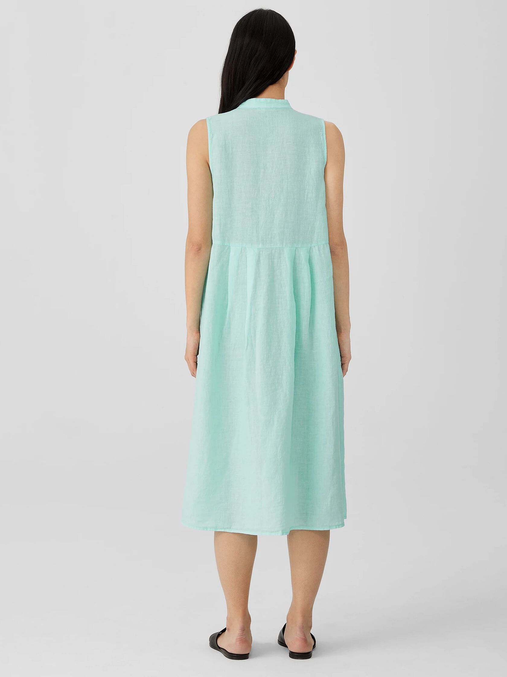 Garment-Dyed Organic Handkerchief Linen Pleated Dress