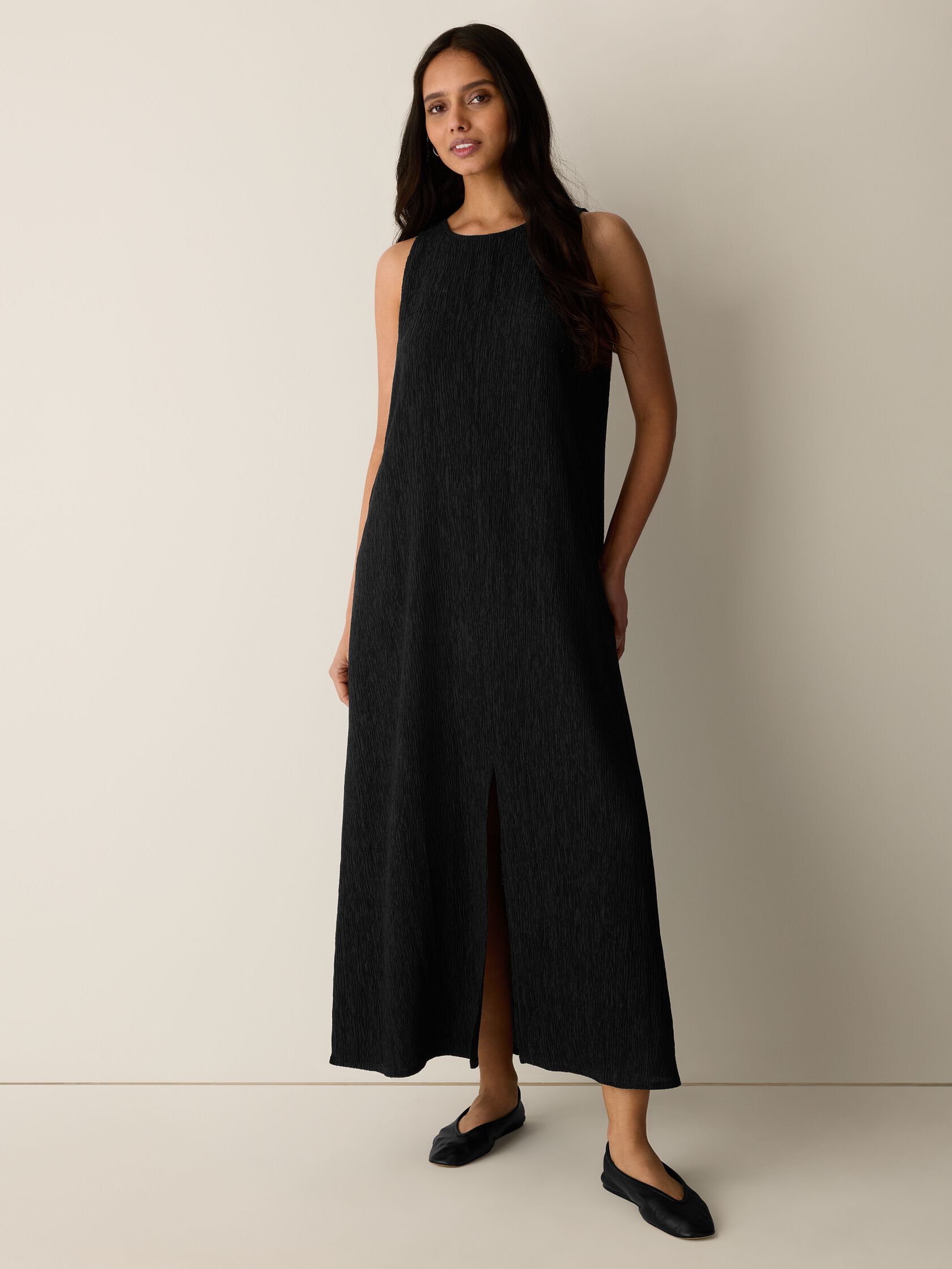 Woven Pliss&eacute; Round Neck Dress