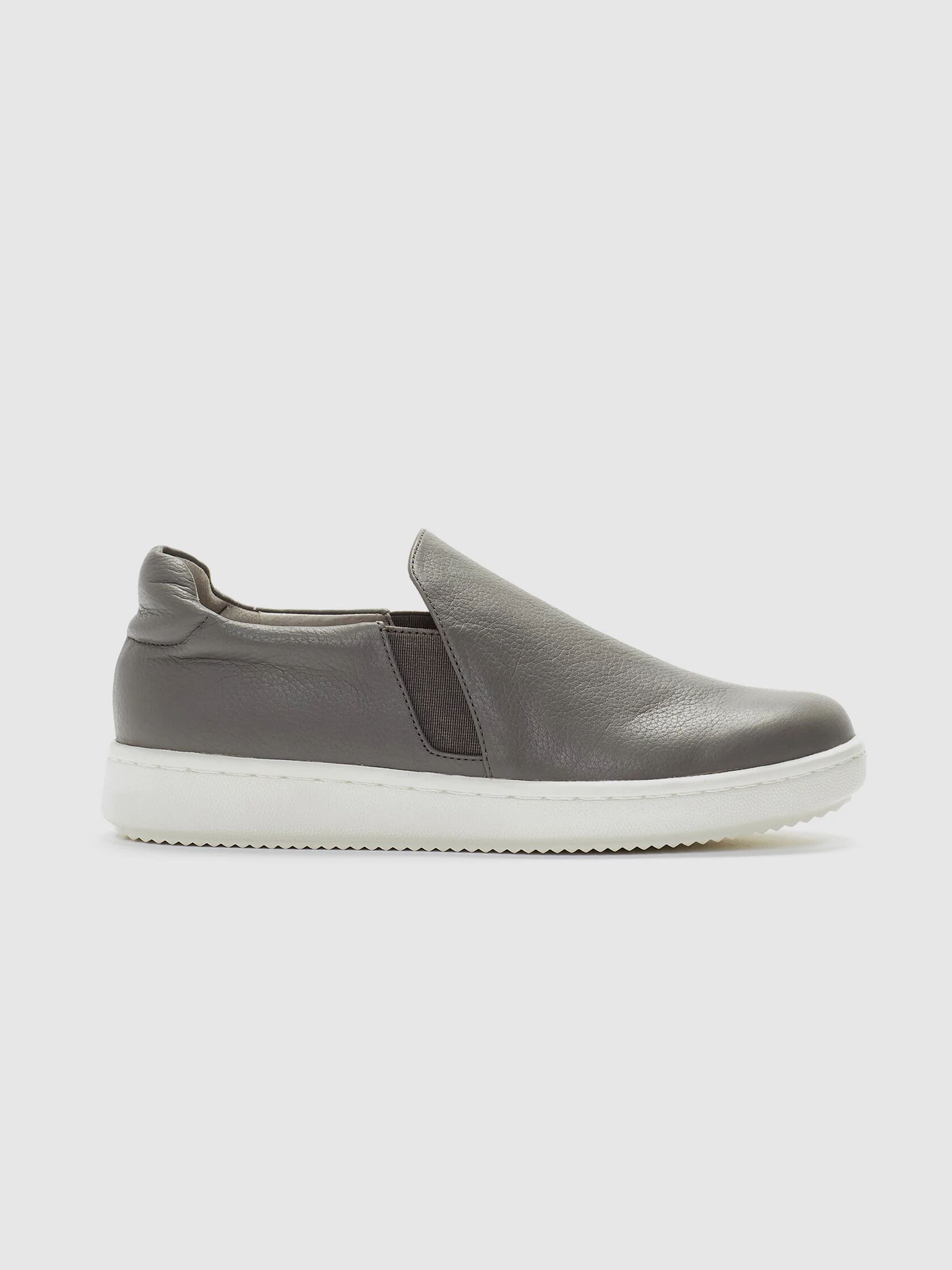 Walker Sneaker