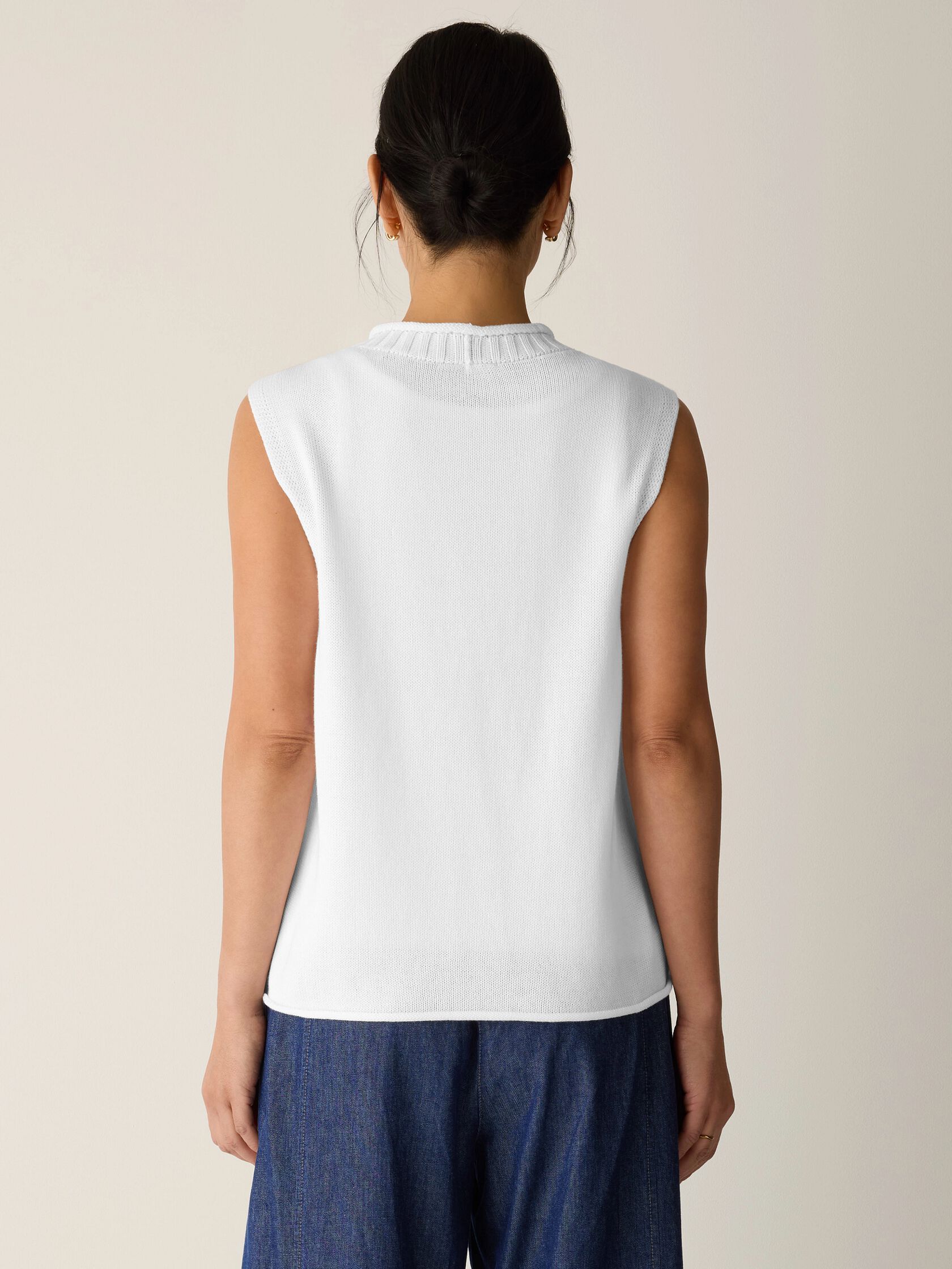 Peruvian Cotton Blend V-Neck Vest