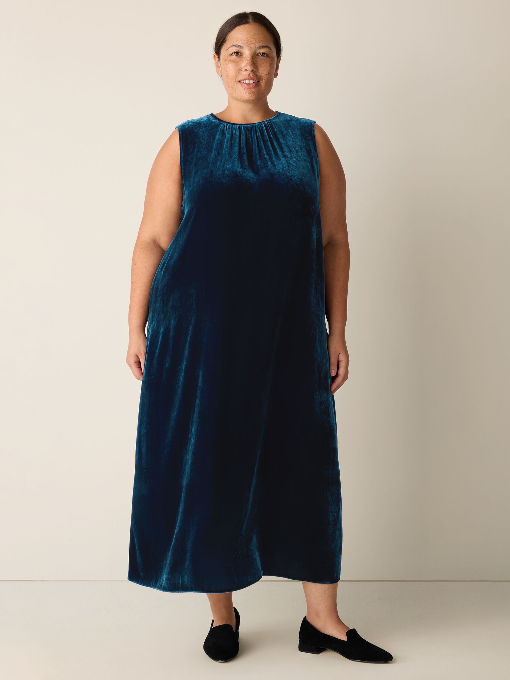 Velvet Round Neck Dress