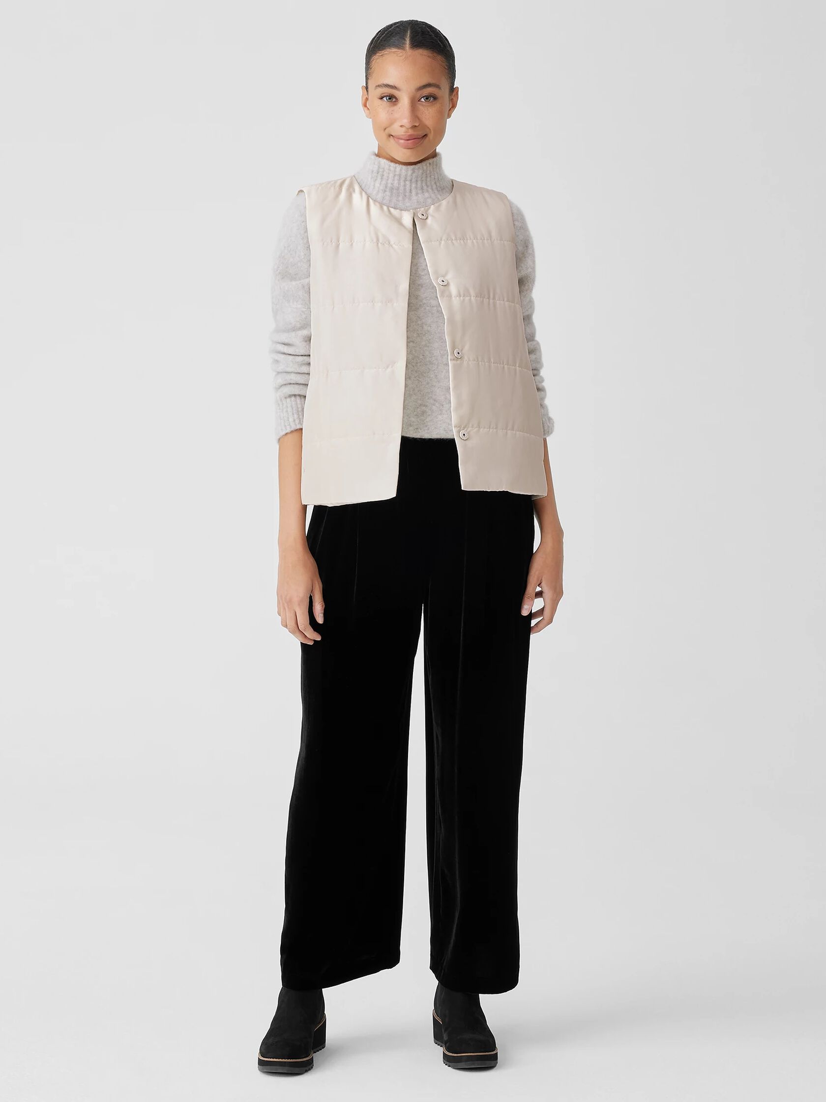 Smooth Silk Round Neck Vest
