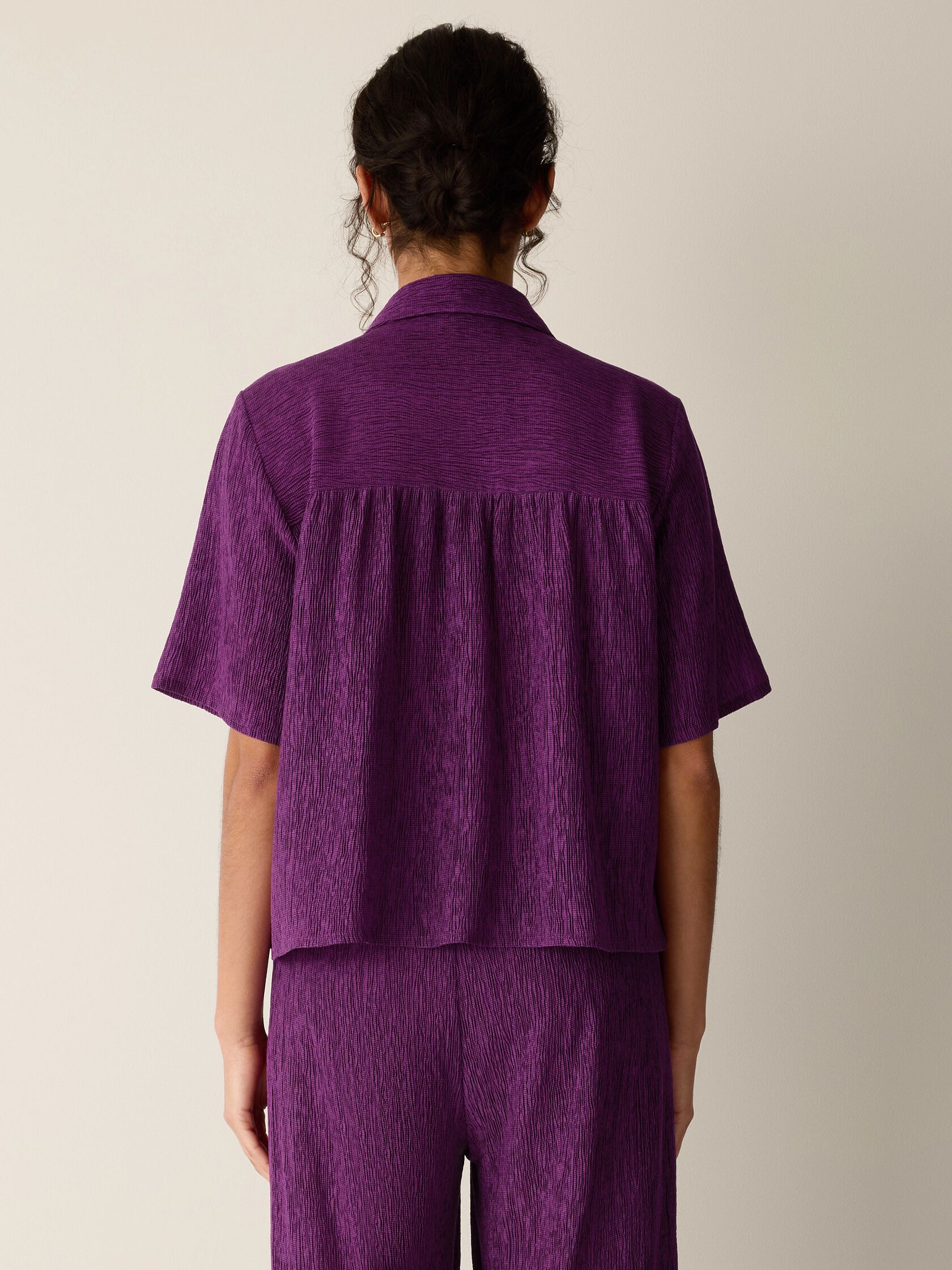 Woven Pliss&eacute; Notch Collar Shirt