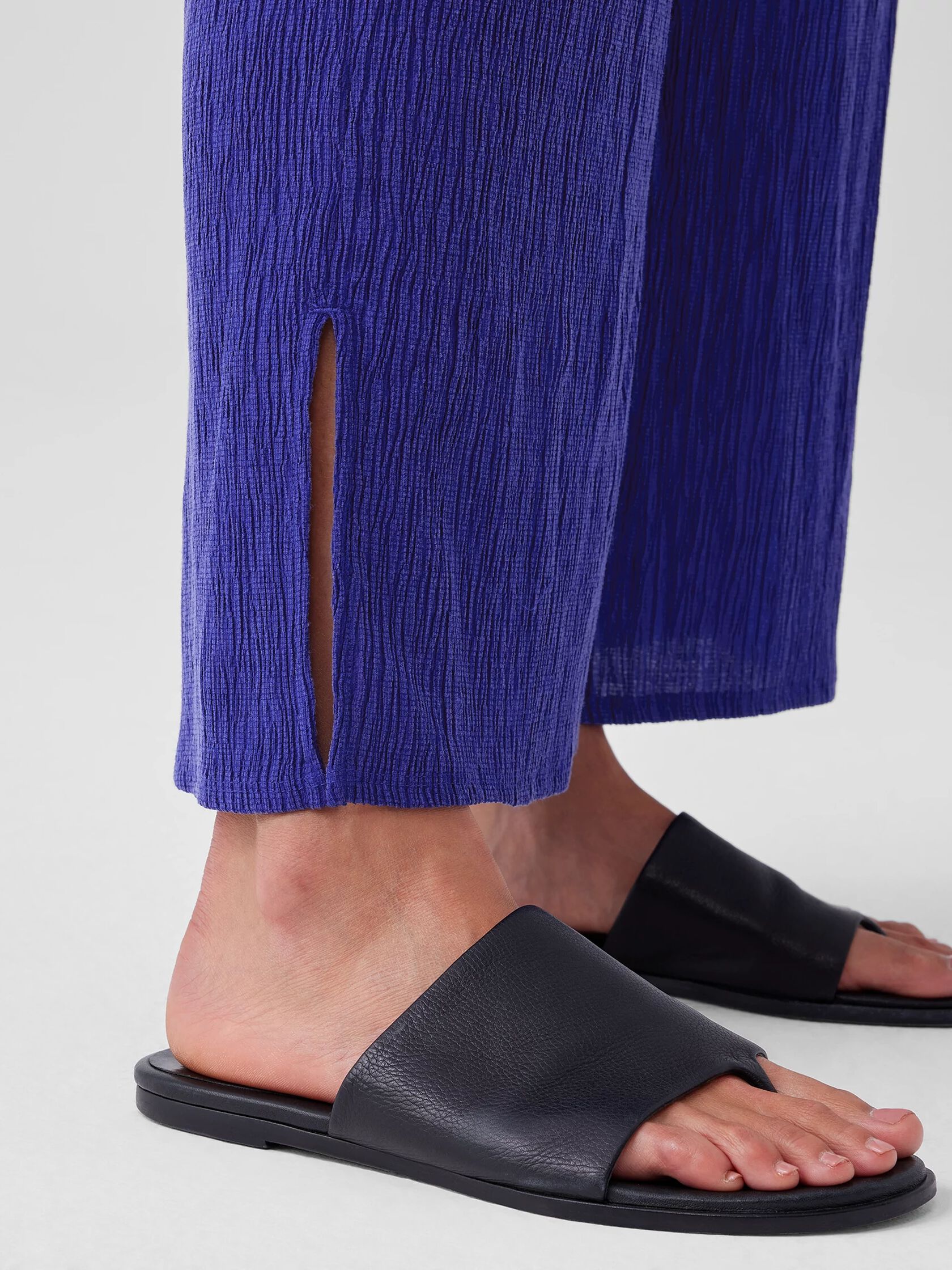 Woven Plissé Wide-Leg Pant