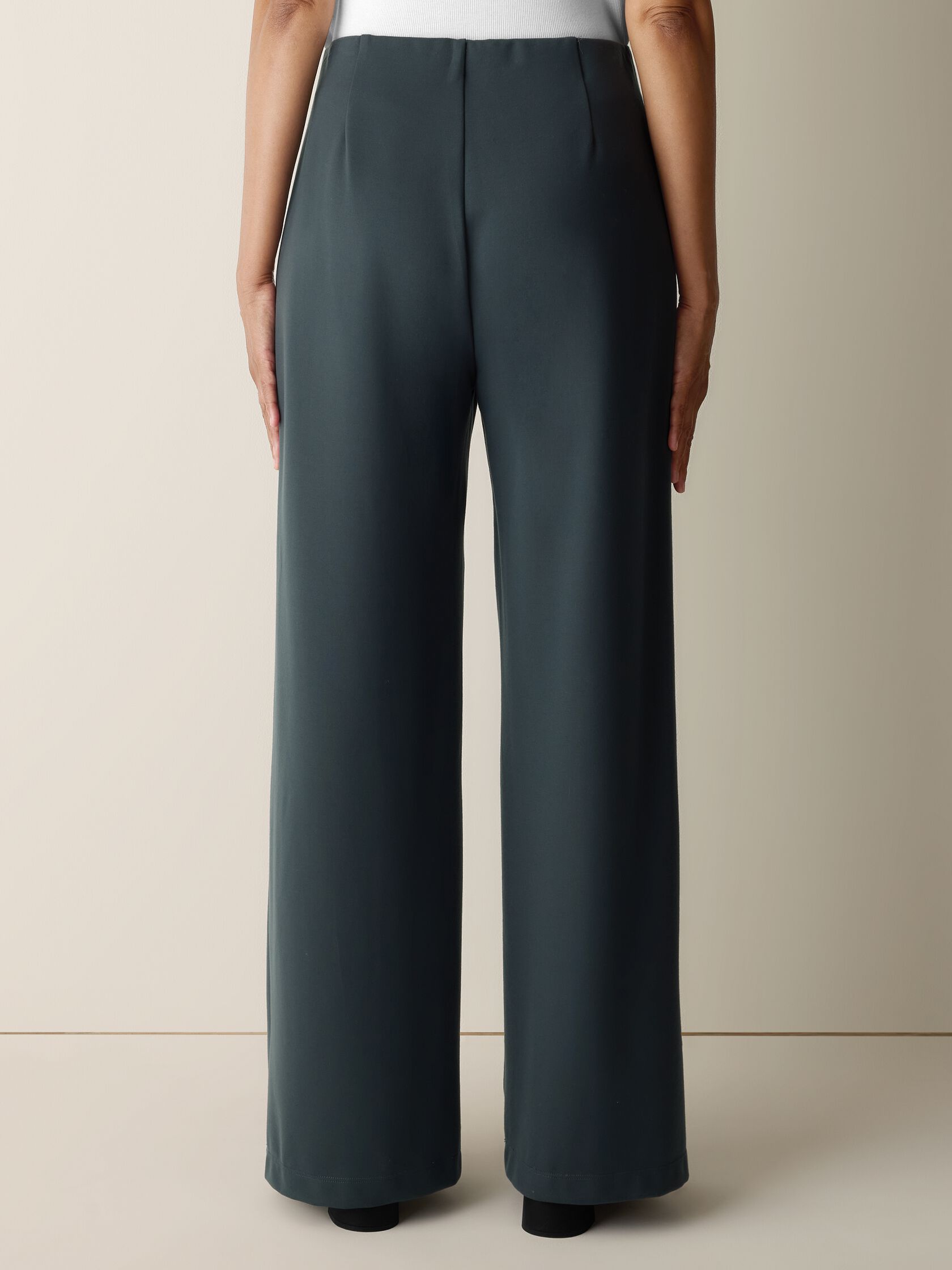 Lightweight Ponte Wide-Leg Pant