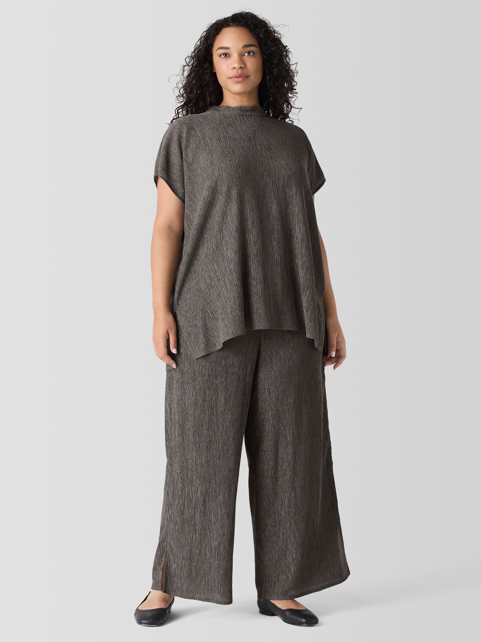 Woven Plissé Mock Neck Top