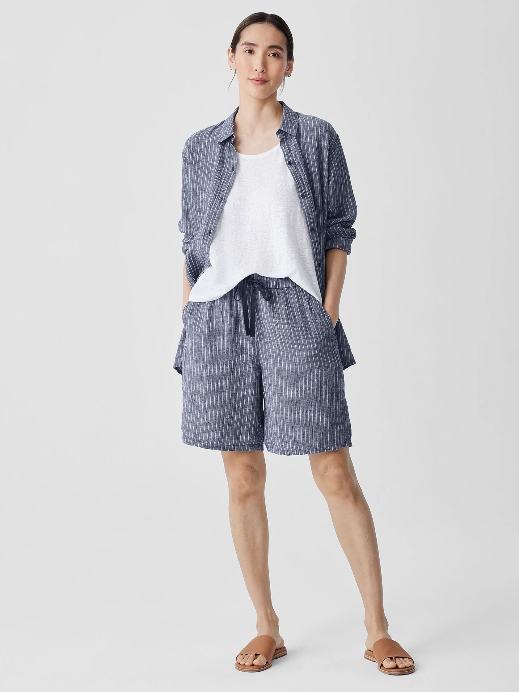 Puckered Organic Linen Shorts