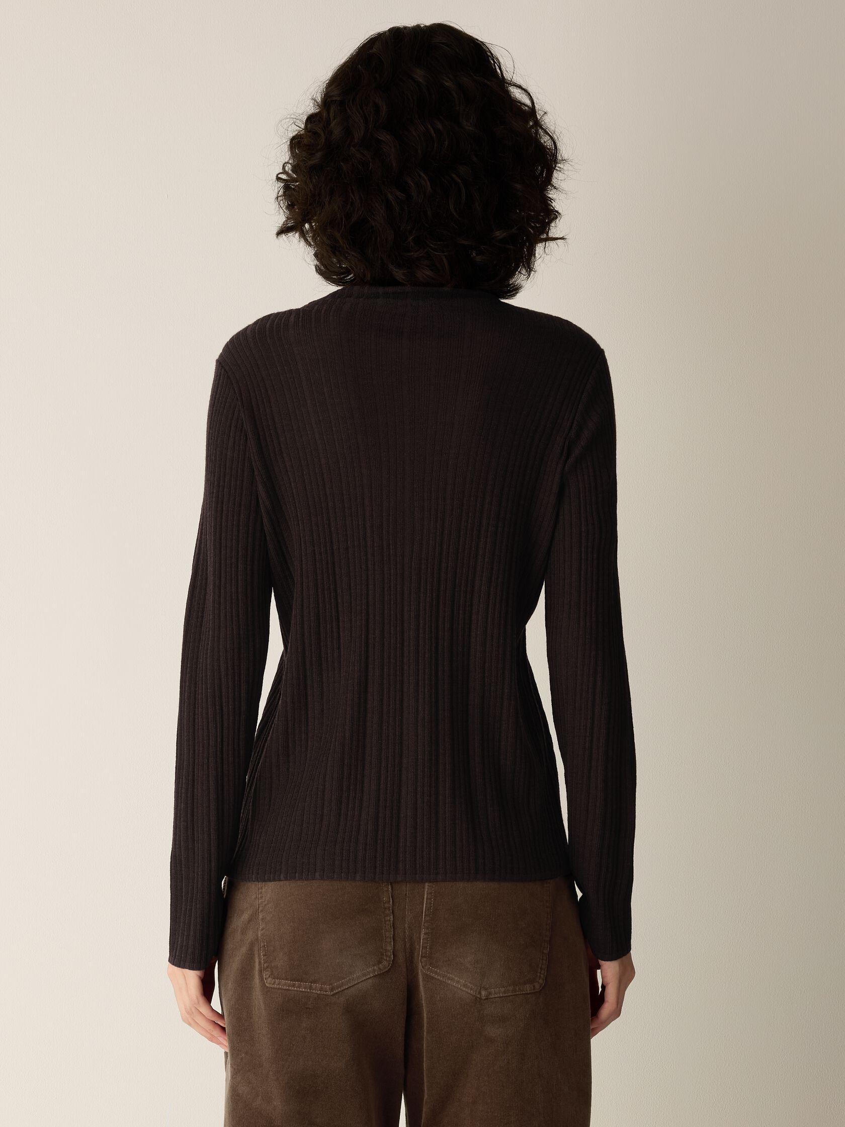 Superfine Merino Turtleneck Top in Regenerative Wool