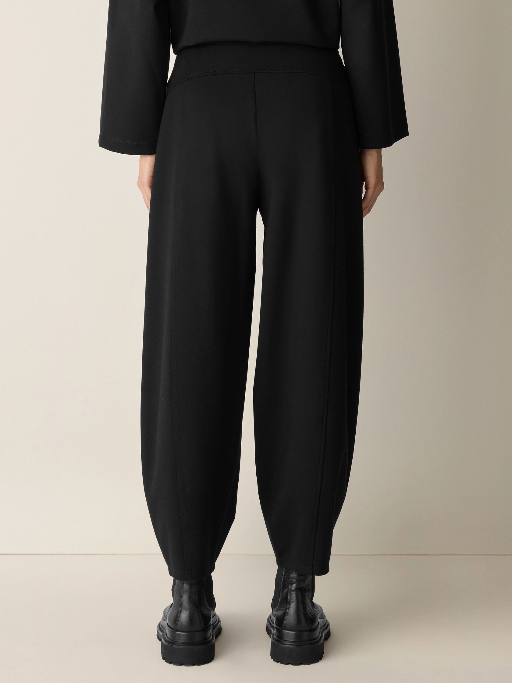 Washable Flex Ponte Curved Lantern Pant