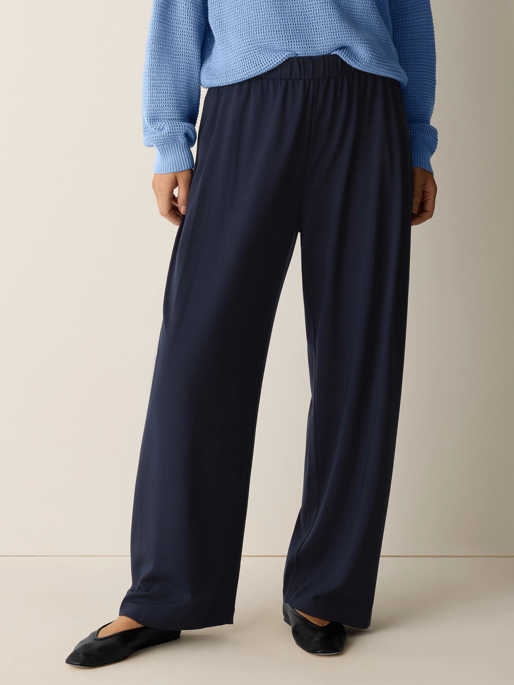 Stretch Jersey Knit Pleated Straight Pant