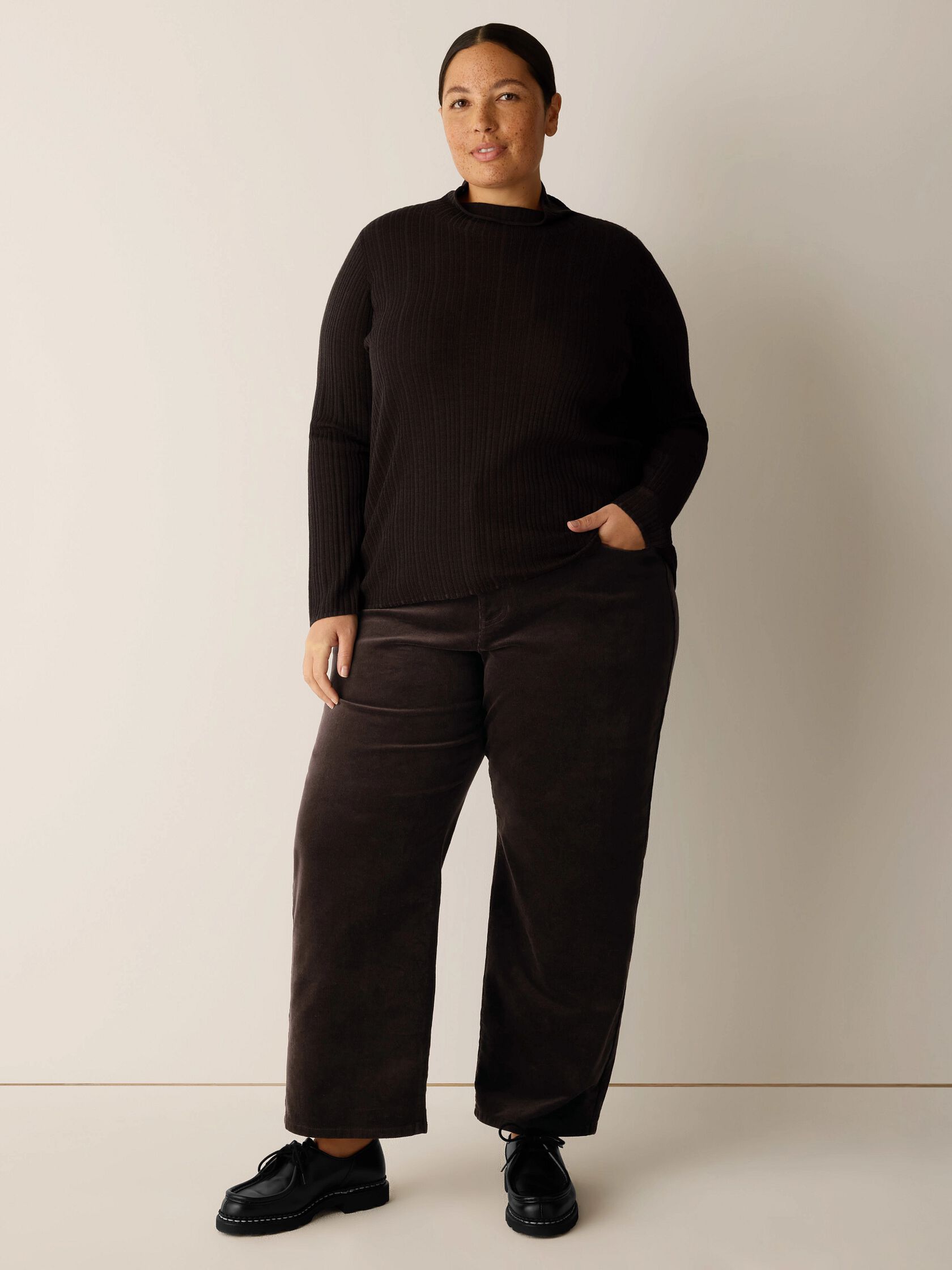 Superfine Merino Turtleneck Top in Regenerative Wool