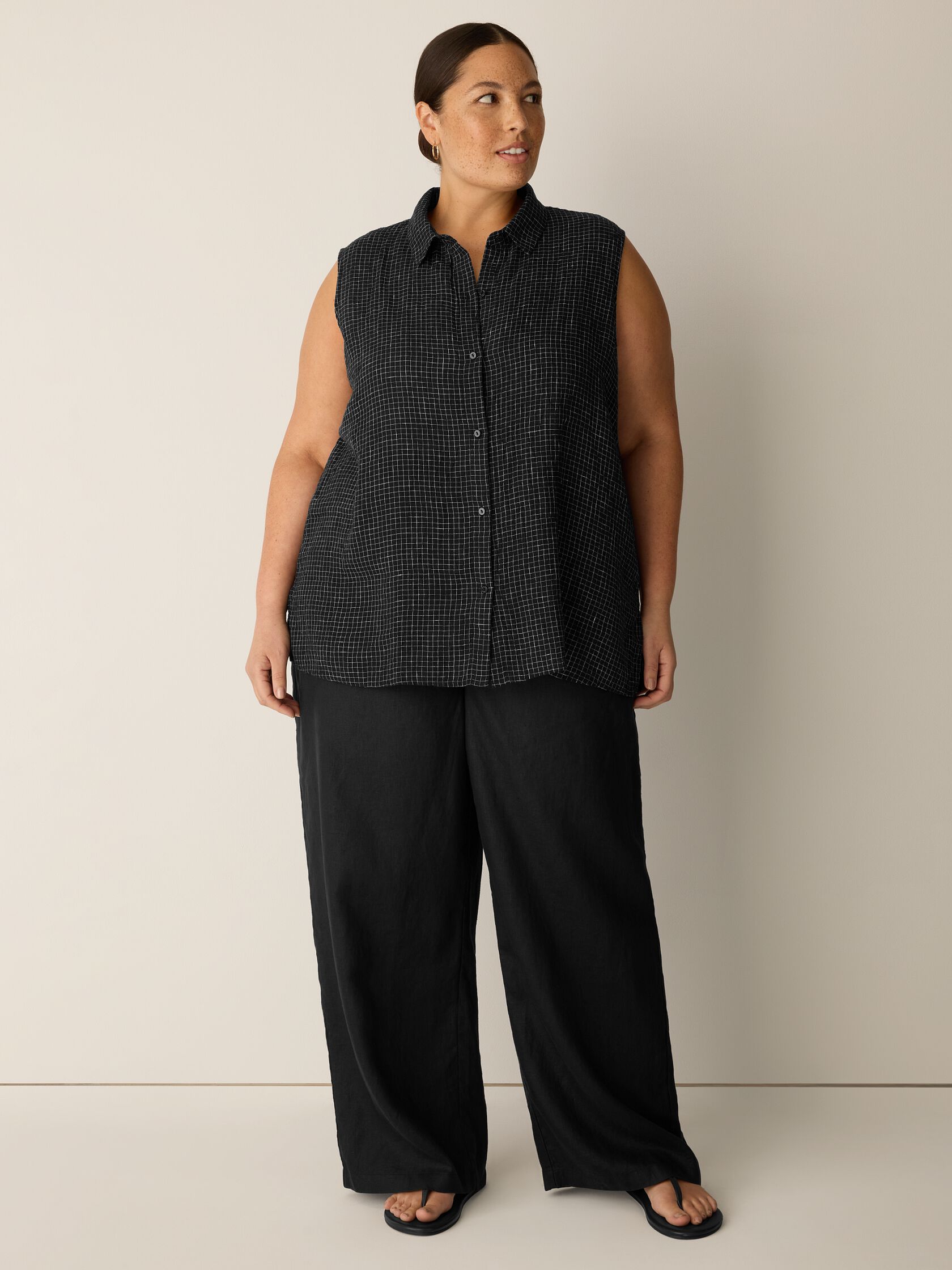 Puckered Organic Linen Grid Sleeveless Shirt