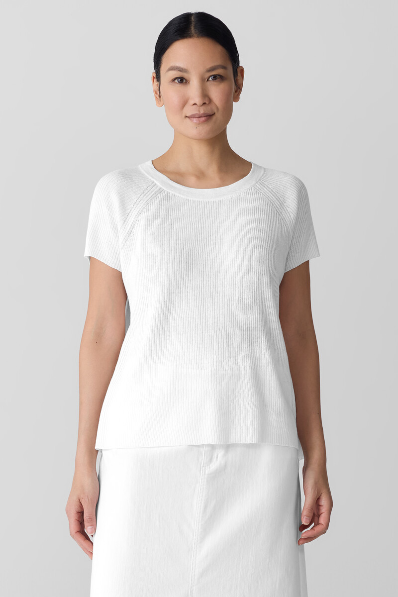 V-Neck Hardware One-Piece Swimsuit V-Neck Hardware One-Piece Swimsuit