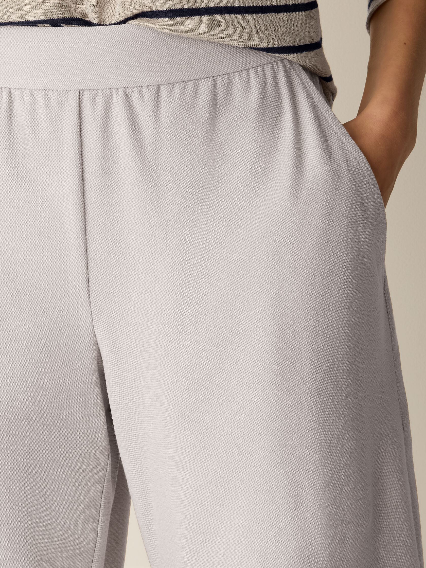Washable Stretch Crepe Arch Pant