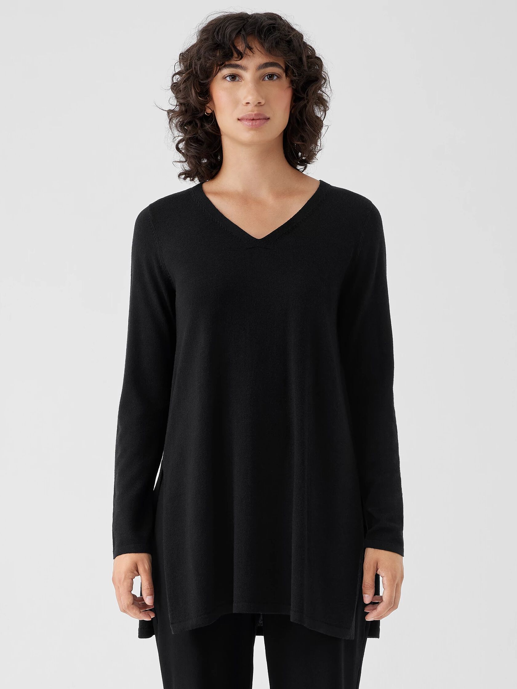 Merino Jersey V-Neck Top in Regenerative Wool