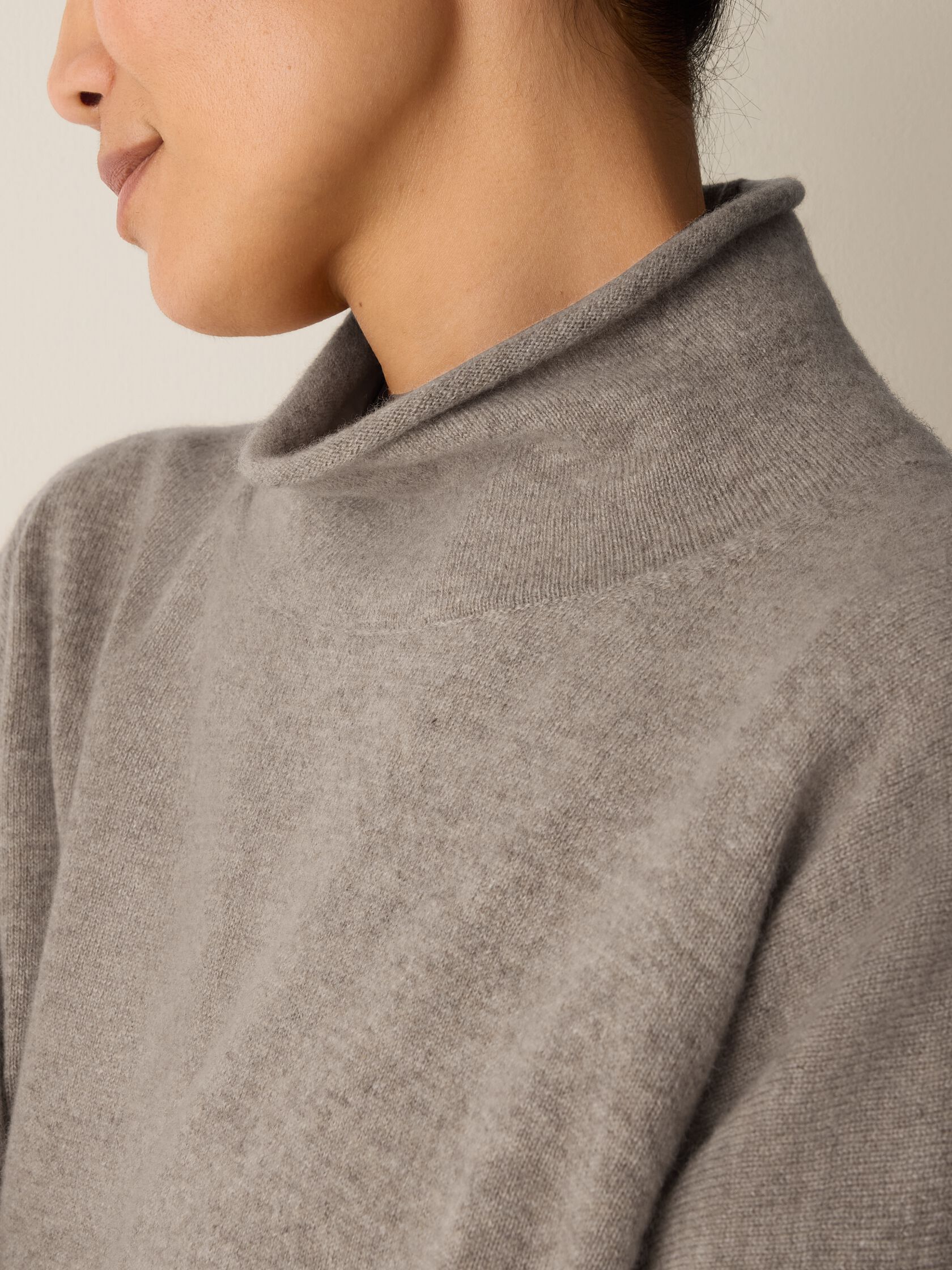 Italian Cashmere Turtleneck Top