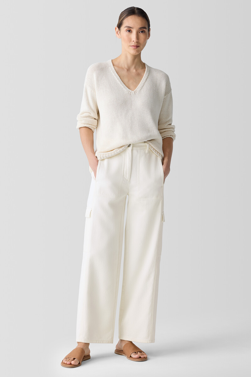 V-Neck Hardware One-Piece Swimsuit V-Neck Hardware One-Piece Swimsuit