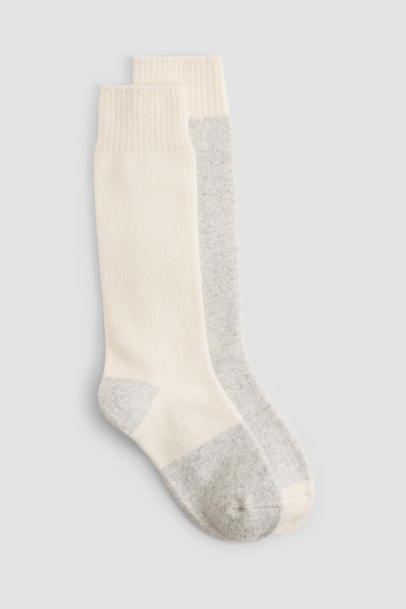 V-Neck Hardware One-Piece Swimsuit V-Neck Hardware One-Piece Swimsuit