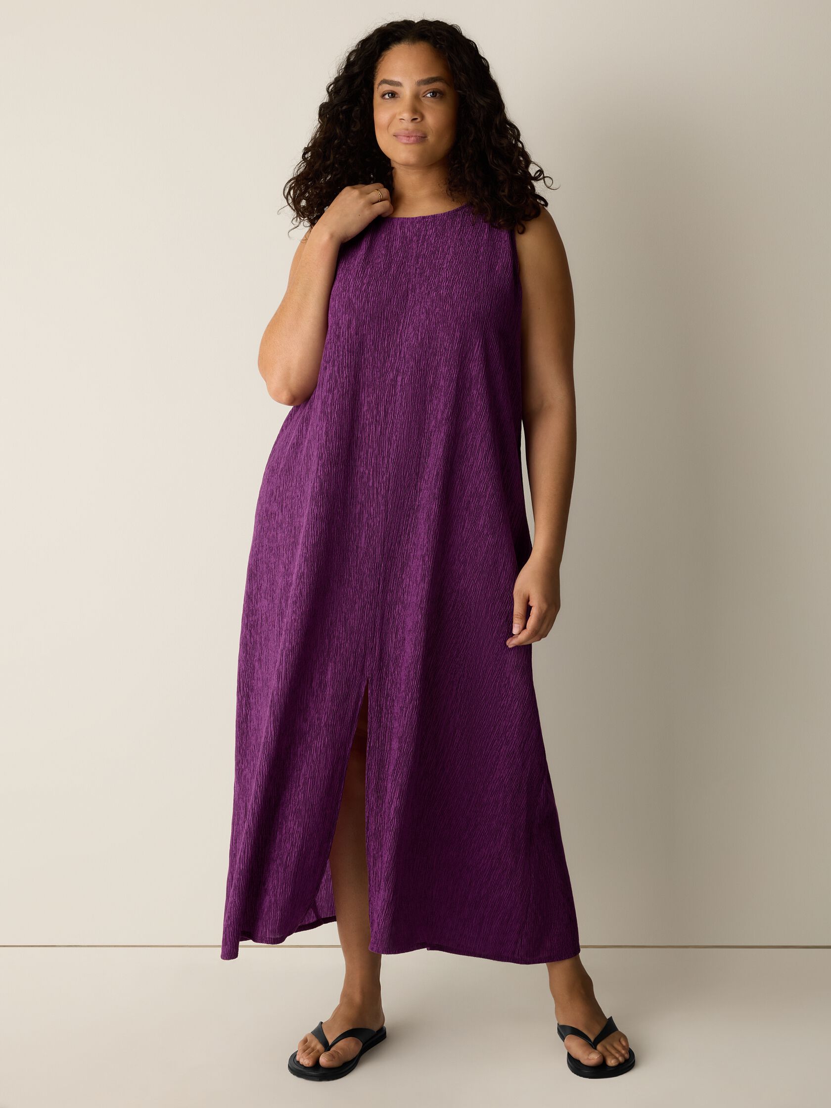 Woven Pliss&eacute; Round Neck Dress