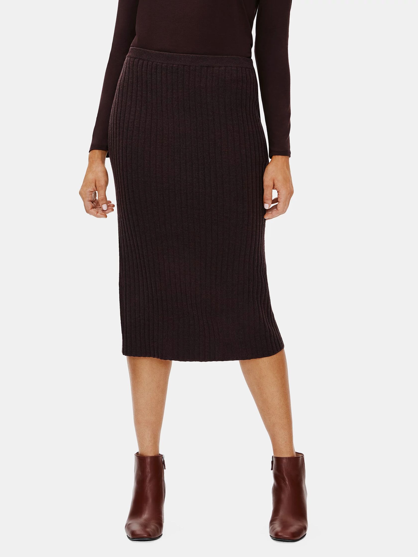 Merino Pencil Skirt in Regenerative Wool