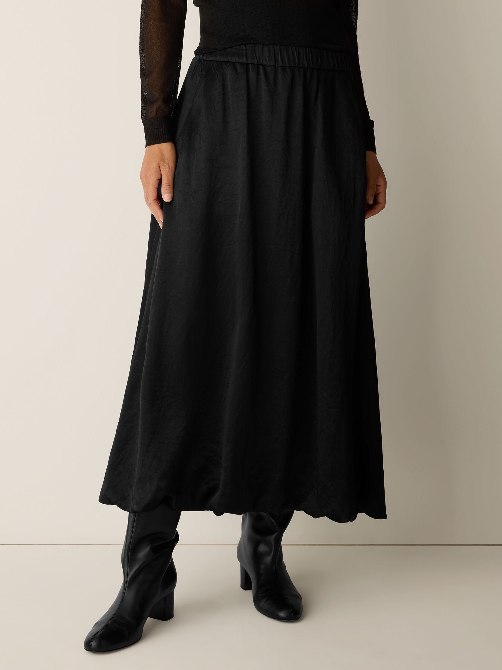 Textured Satin Bubble Hem Skirt