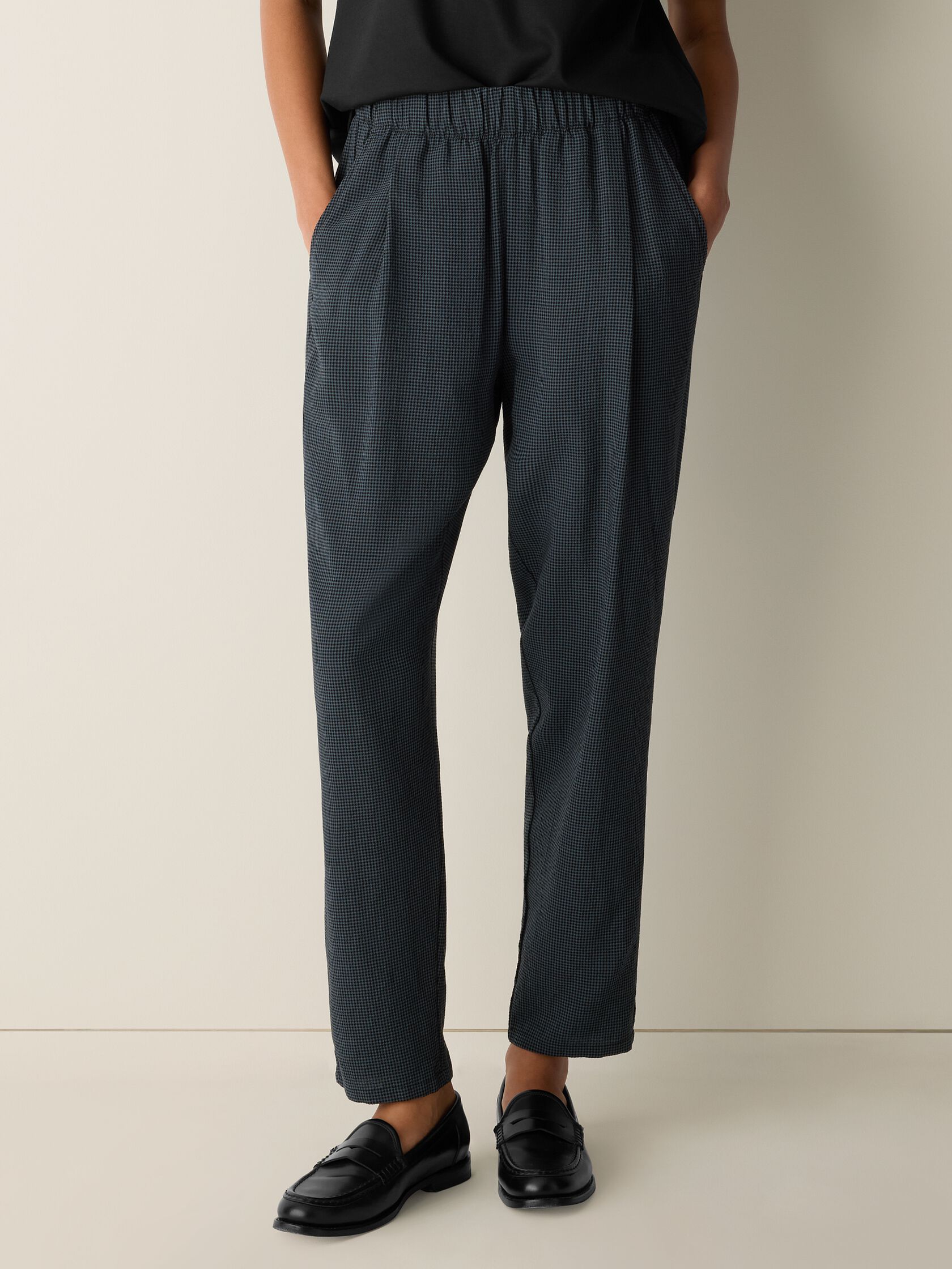 Mini Check Crepe Tapered Pant