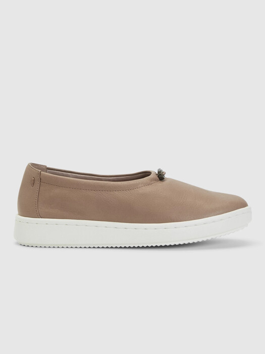 Sydney Washed Leather Sneaker