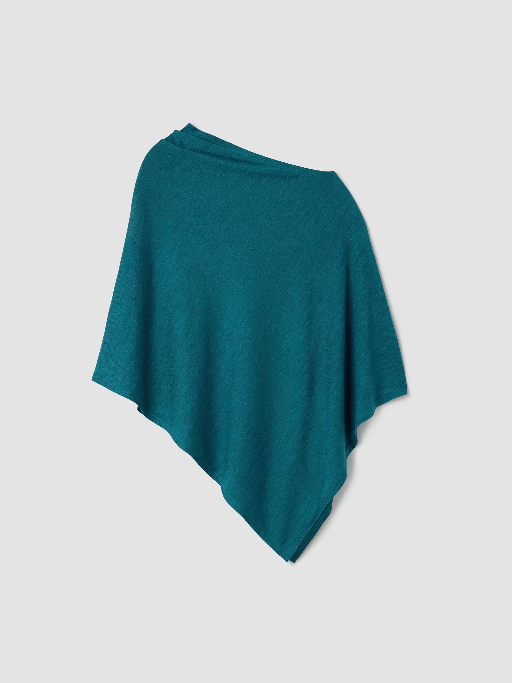 Superfine Merino Poncho in Regenerative Wool