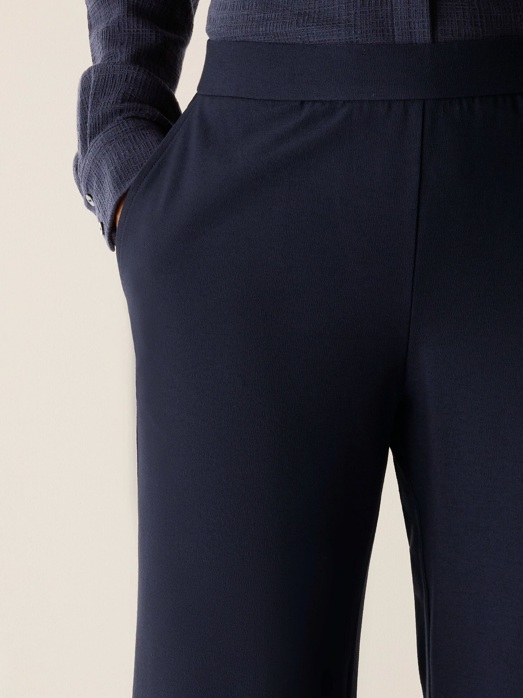 Washable Stretch Crepe Straight Pant