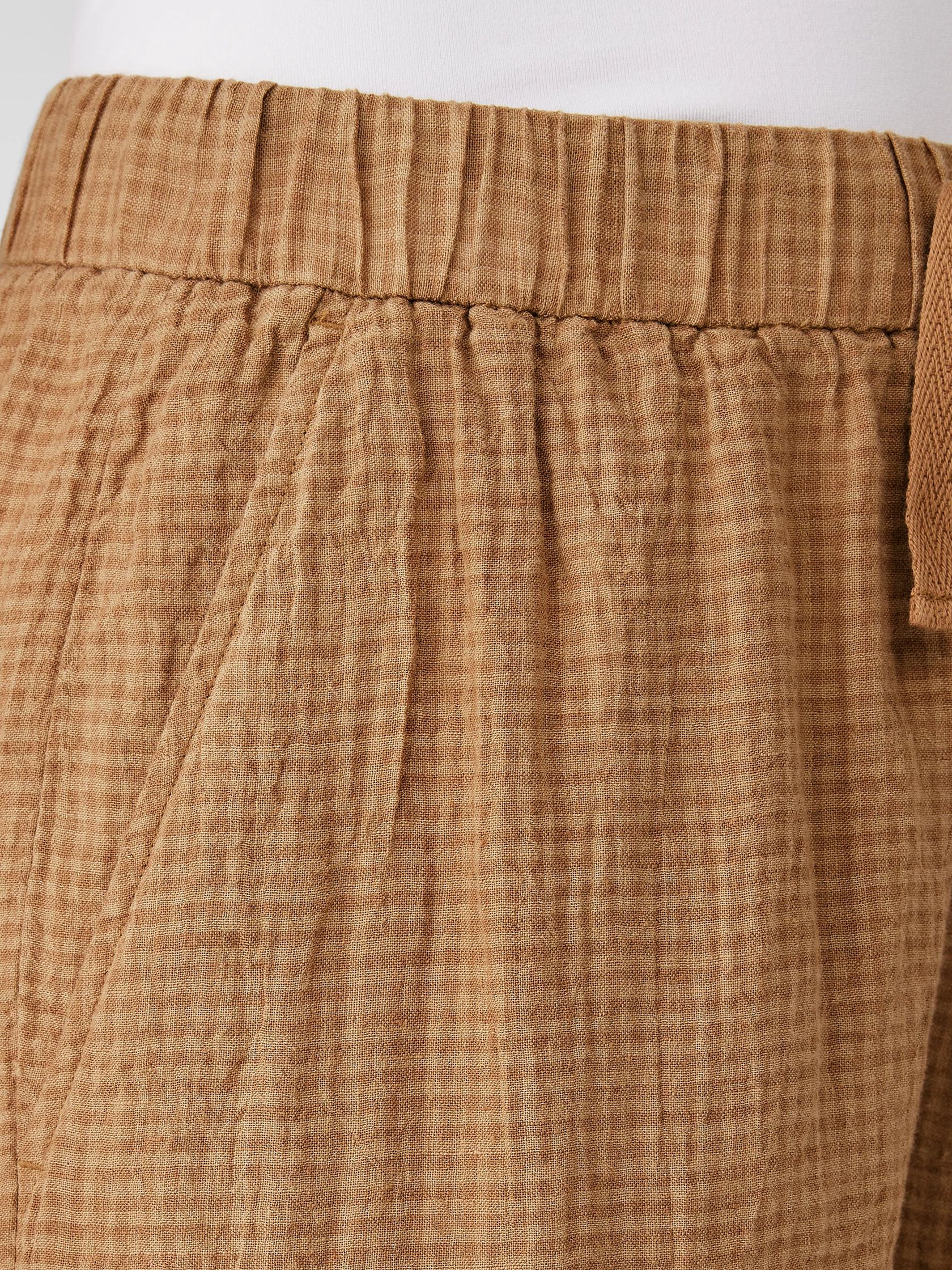 Puckered Organic Linen Shorts