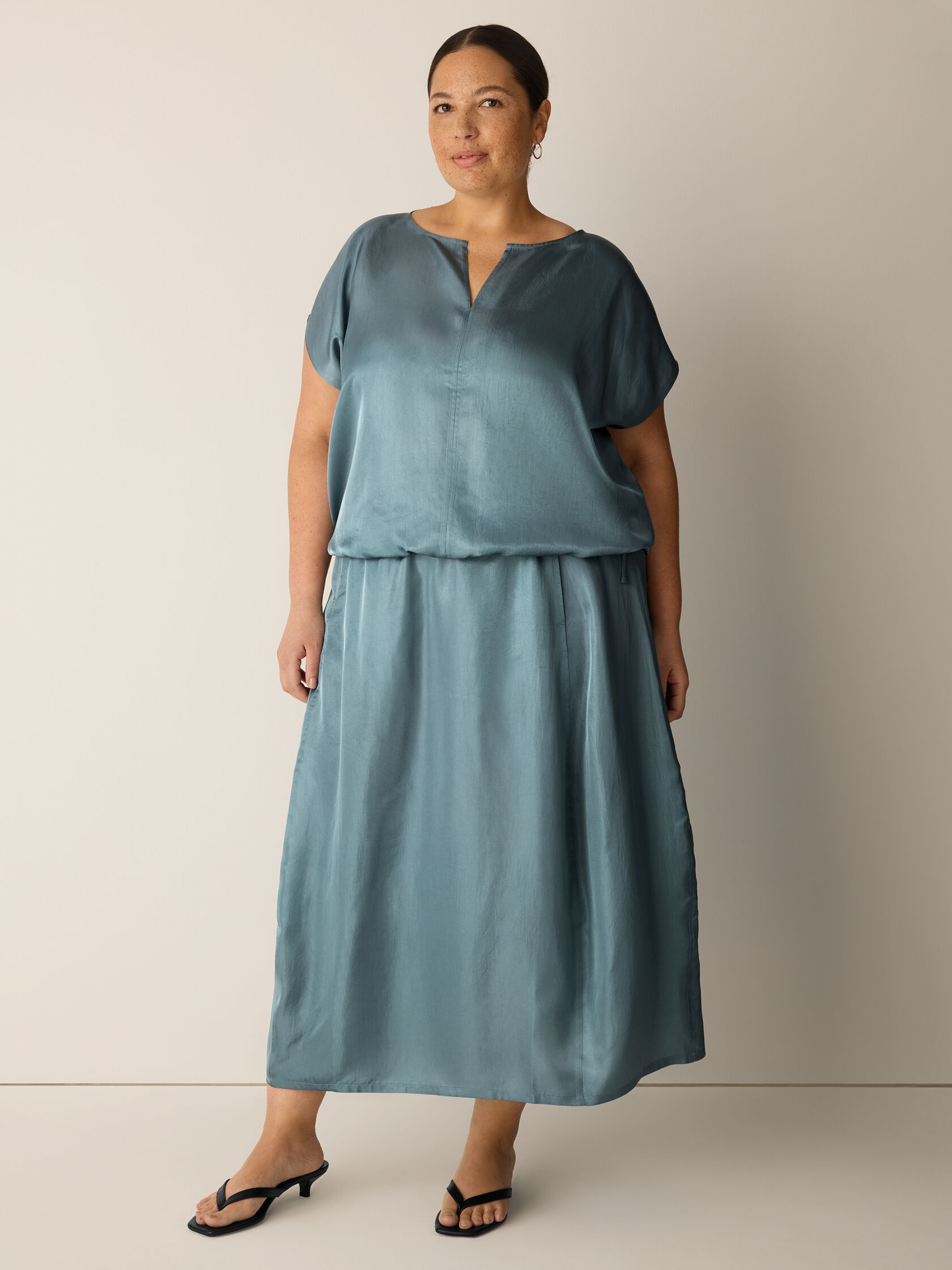 Lightweight Satin Shimmer Lantern Skirt