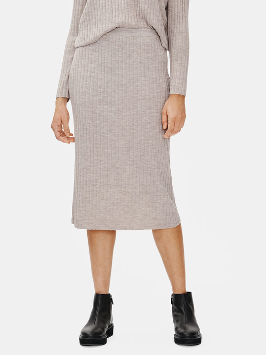 Merino Pencil Skirt in Regenerative Wool