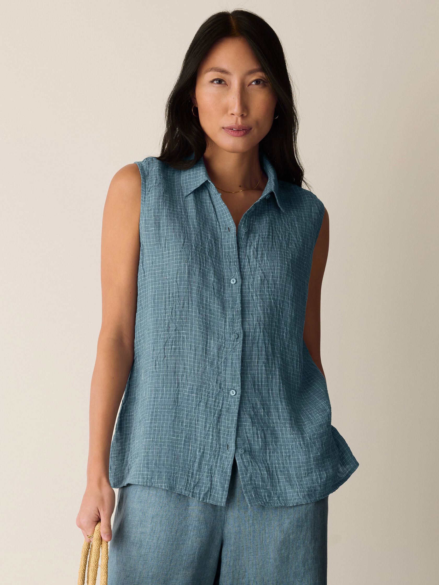 Puckered Organic Linen Grid Sleeveless Shirt