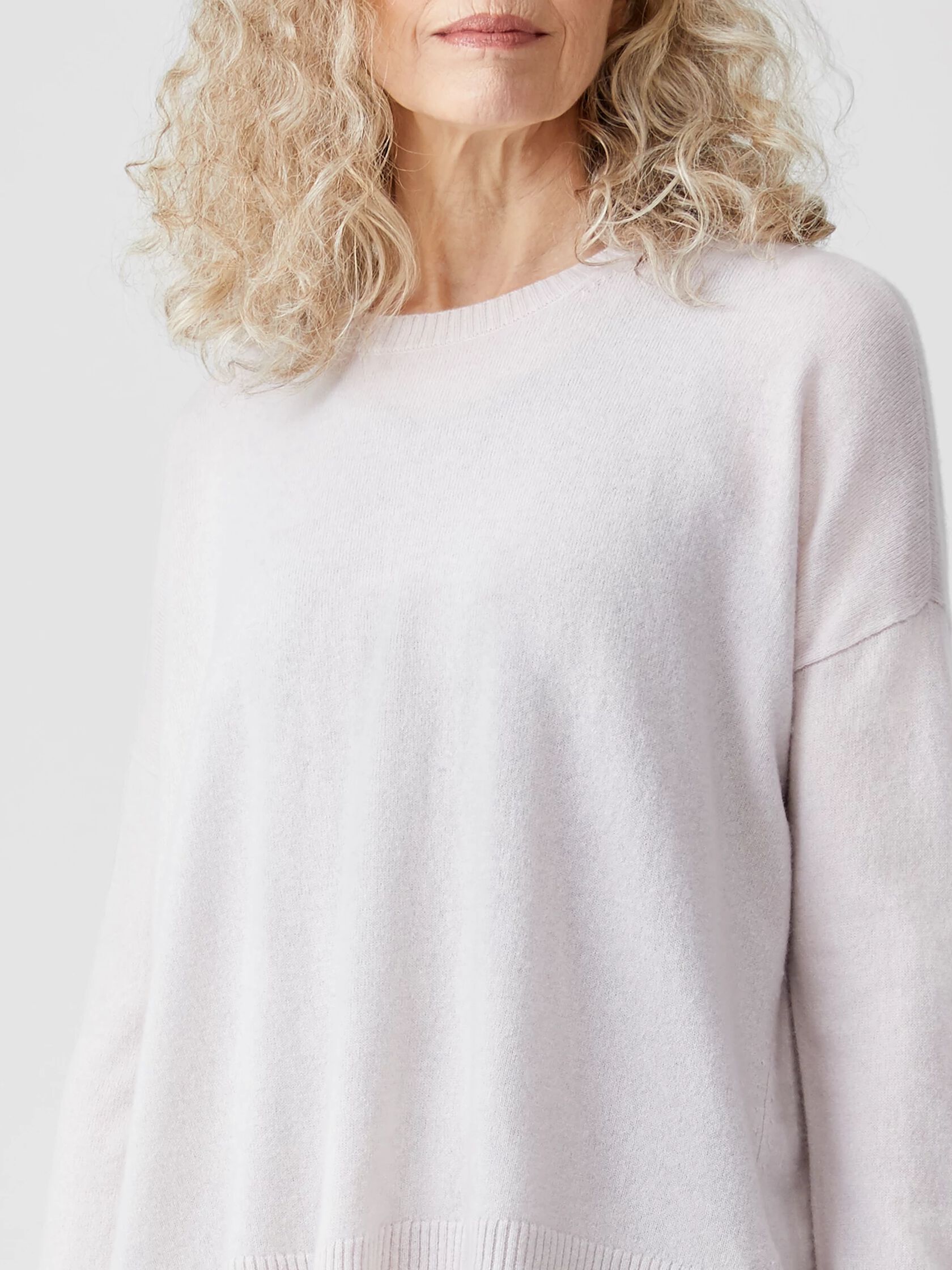 Lofty Recycled Cashmere Crew Neck Box-Top