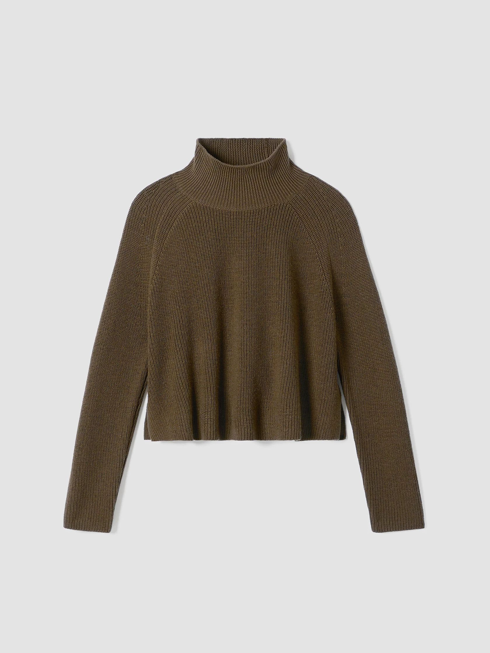 Merino Cropped Turtleneck Top in Regenerative Wool