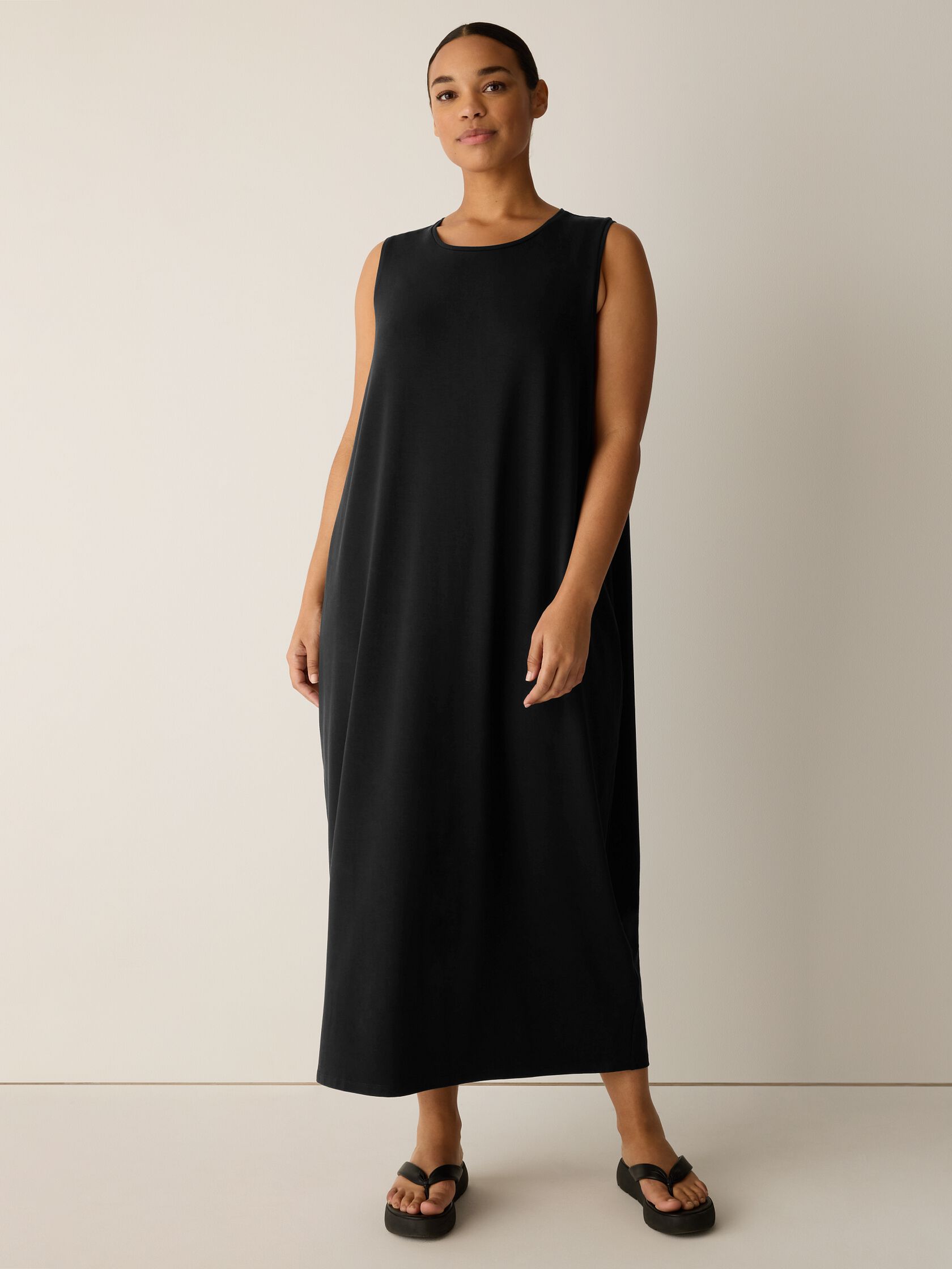 Stretch Jersey Knit Round Neck Dress