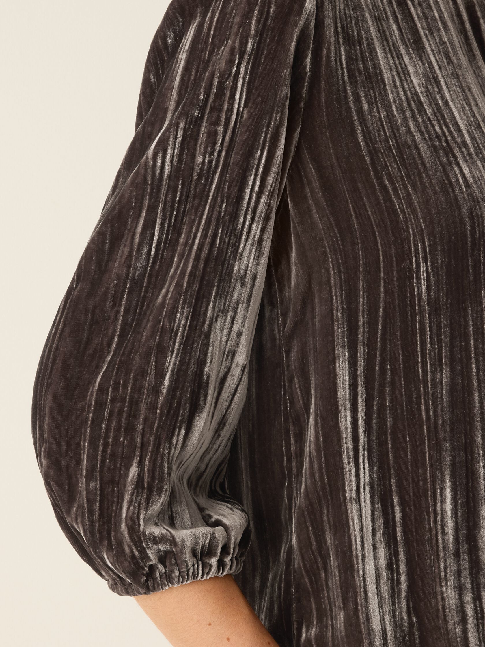Crushed Velvet Round Neck Top