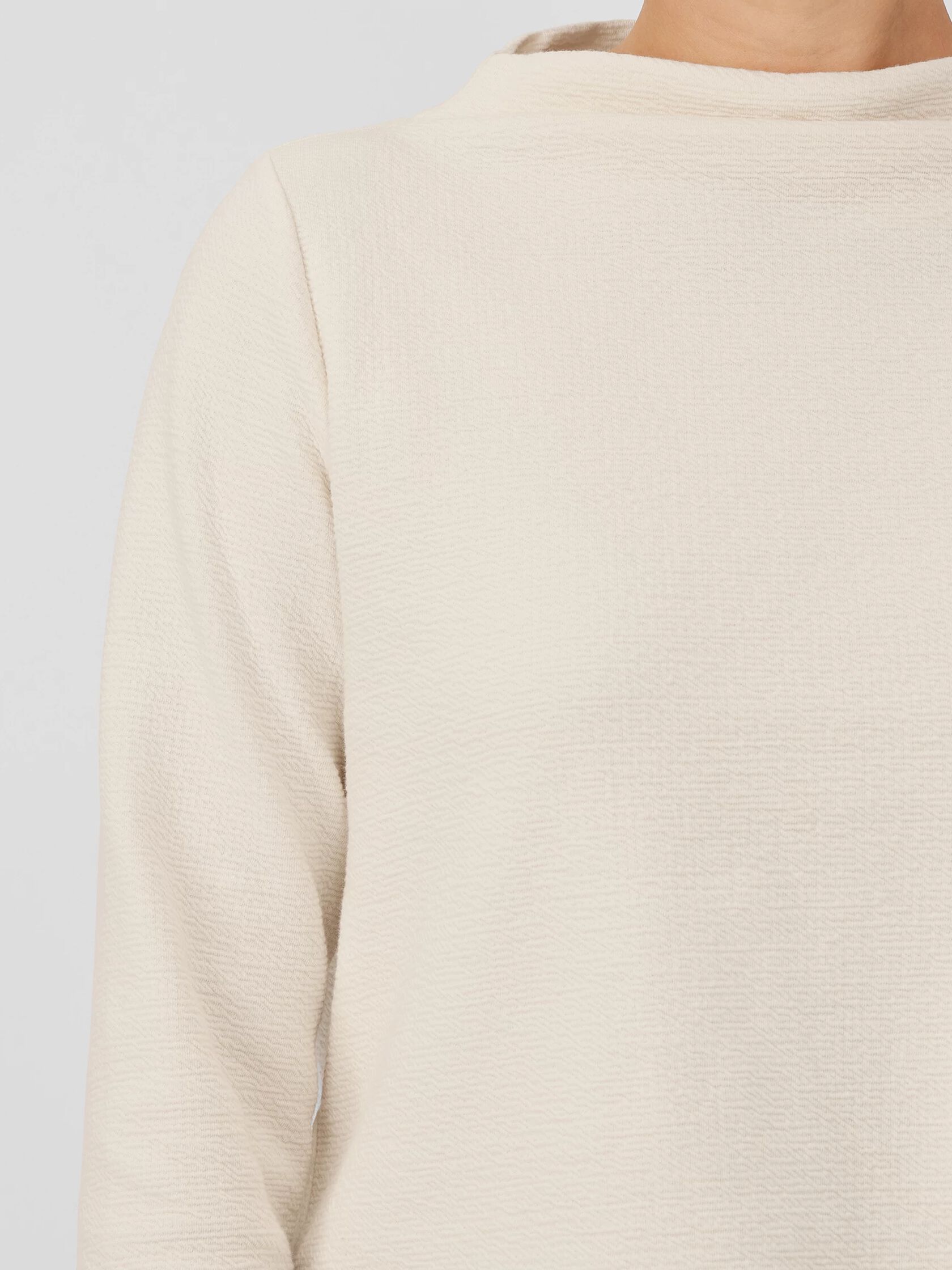 Organic Cotton Crinkled Knit Funnel Neck Top