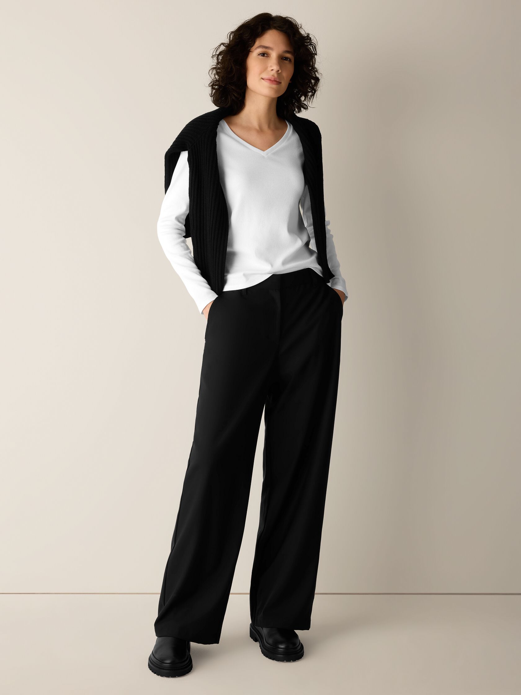 Organic Cotton Stretch Rib V-Neck Top