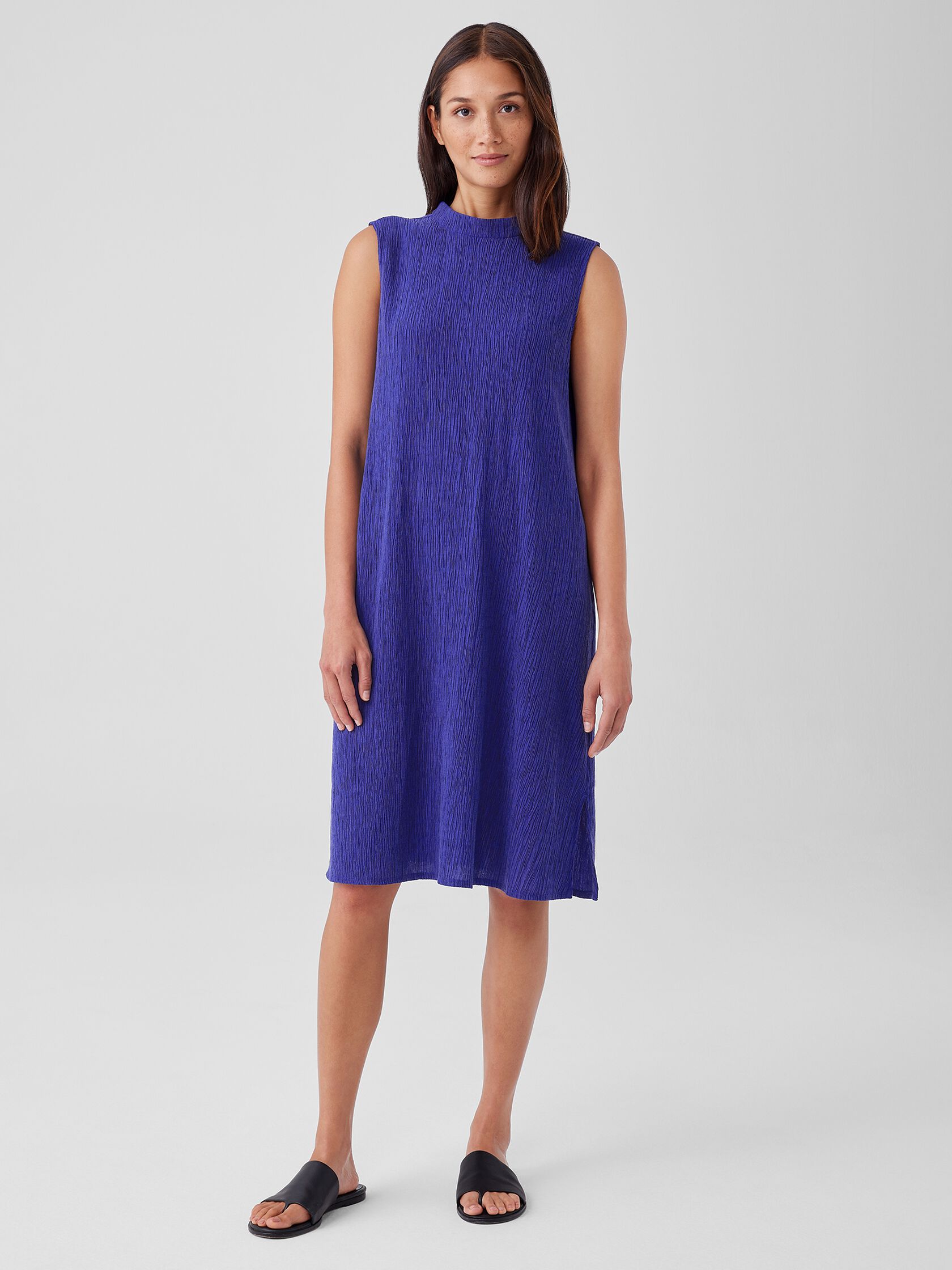 Woven Plissé Mock Neck Dress