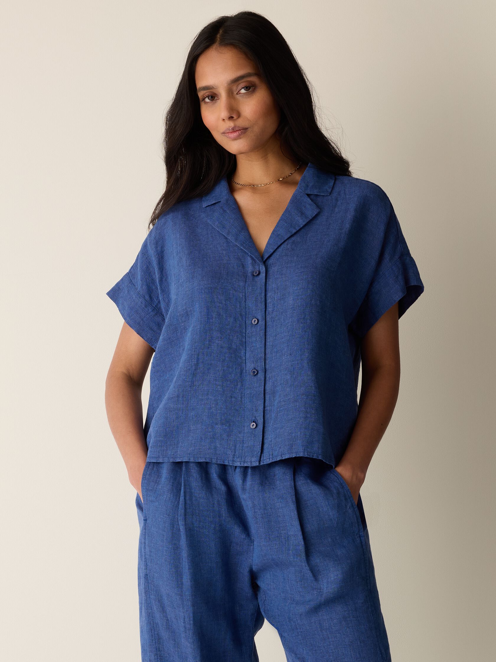 Washed Organic Linen D&eacute;lav&eacute; Notch Collar Shirt