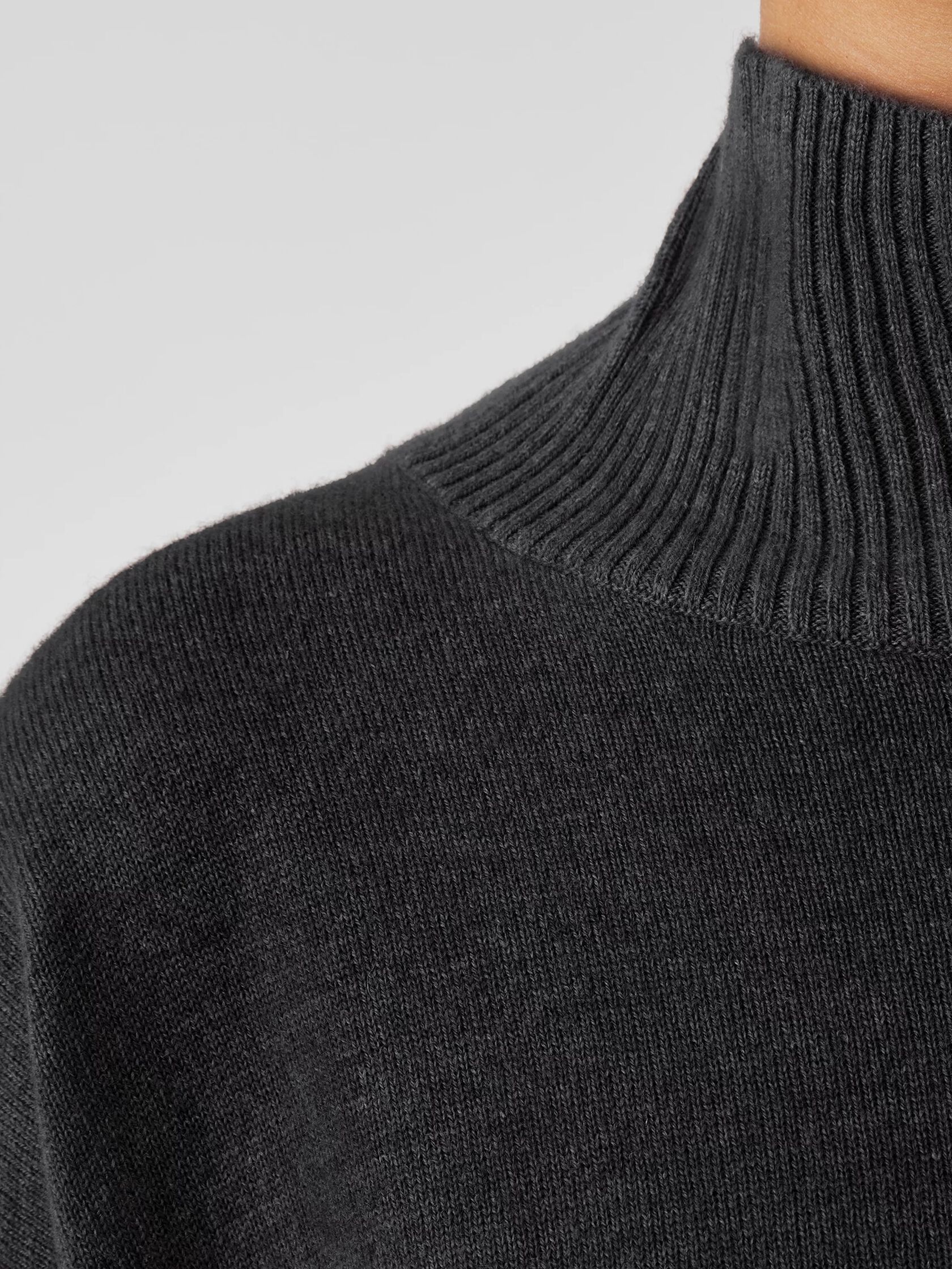 Italian Cashmere Turtleneck Top