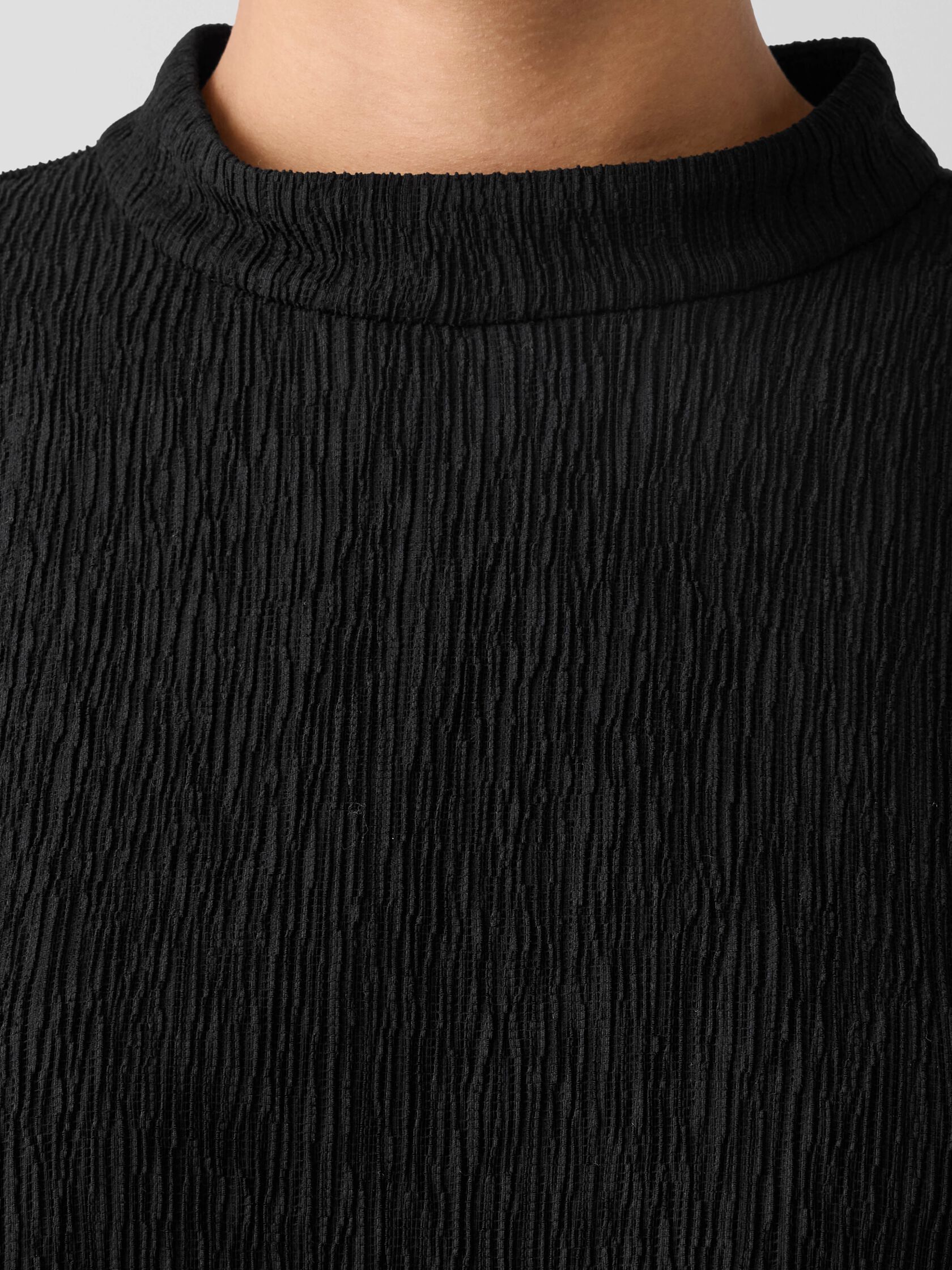 Woven Plissé Mock Neck Top