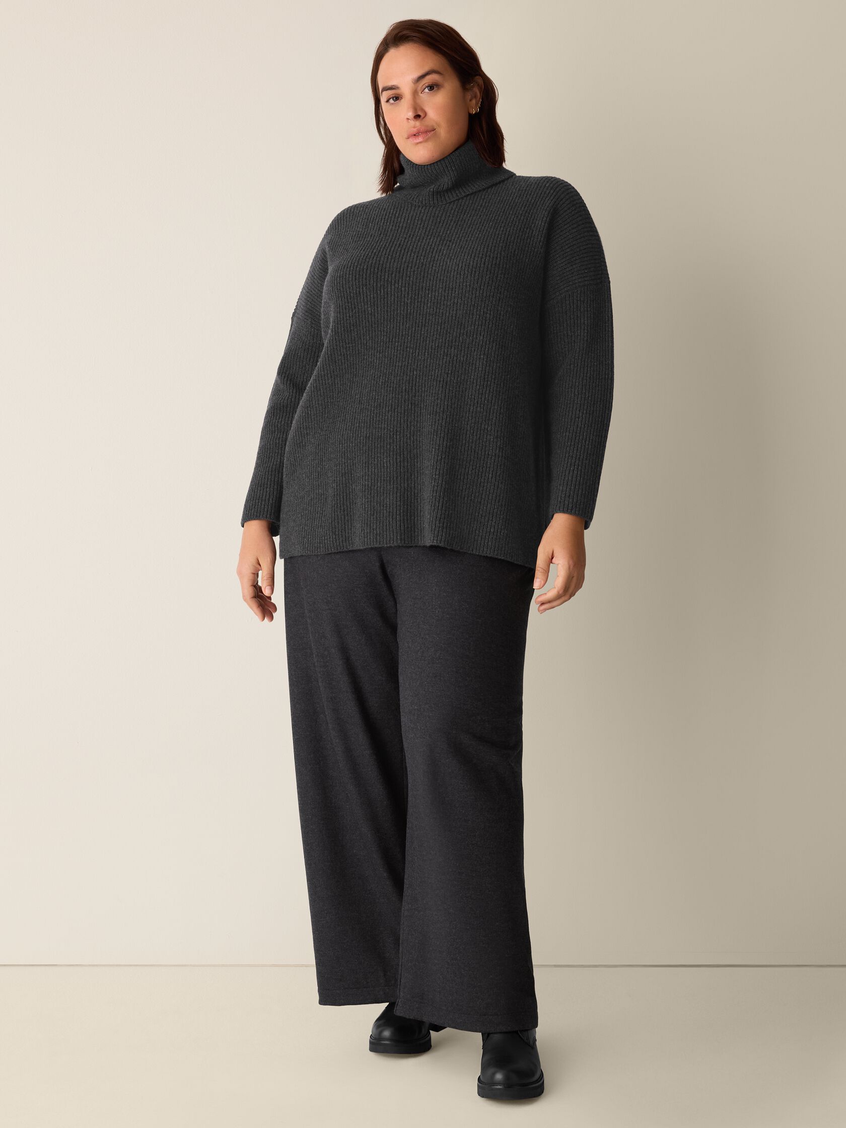 Recycled Wool Cashmere Turtleneck Top