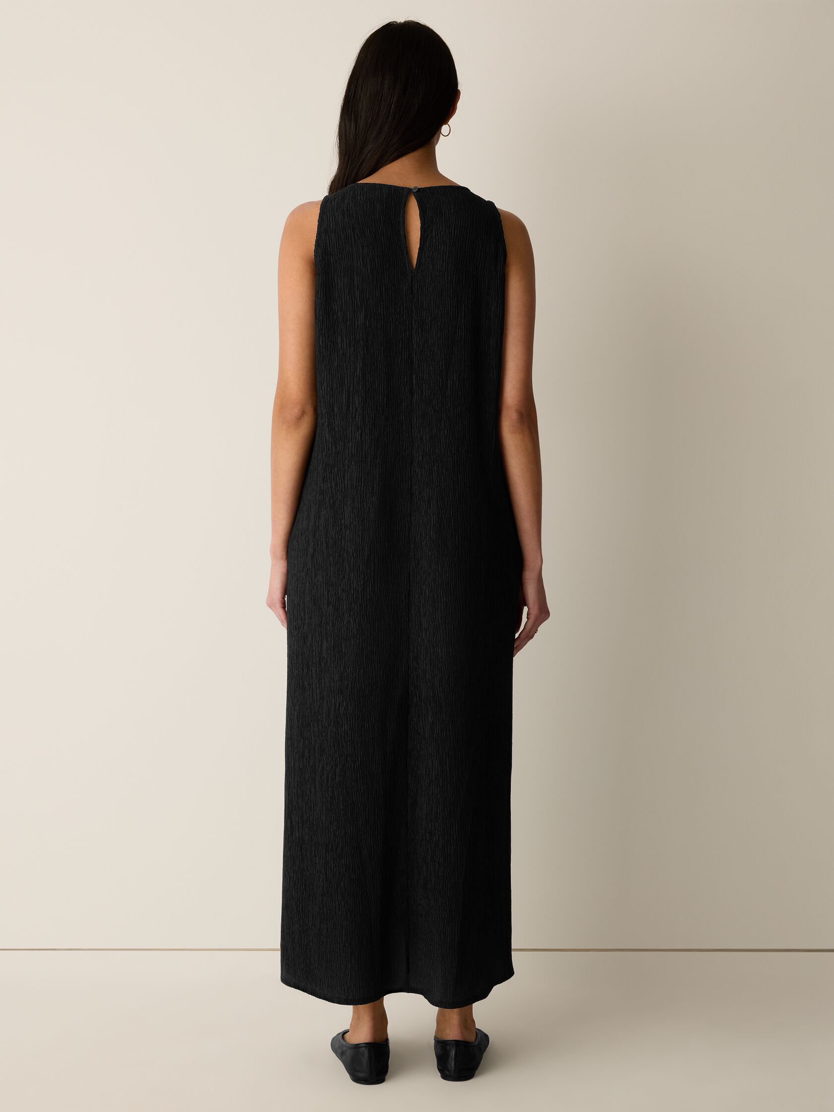 Woven Pliss&eacute; Round Neck Dress