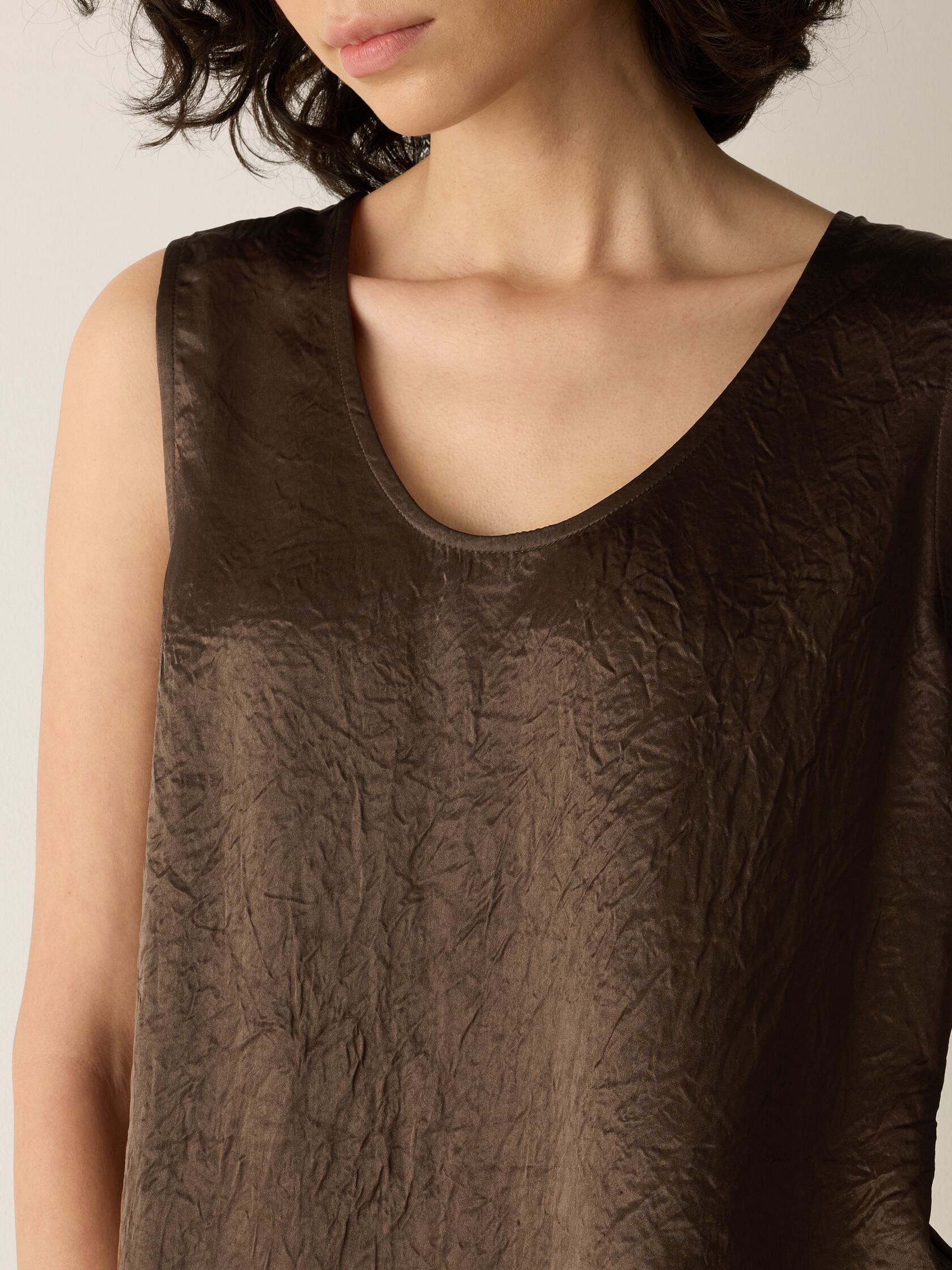 Textured Satin Curved V-Neck Tank